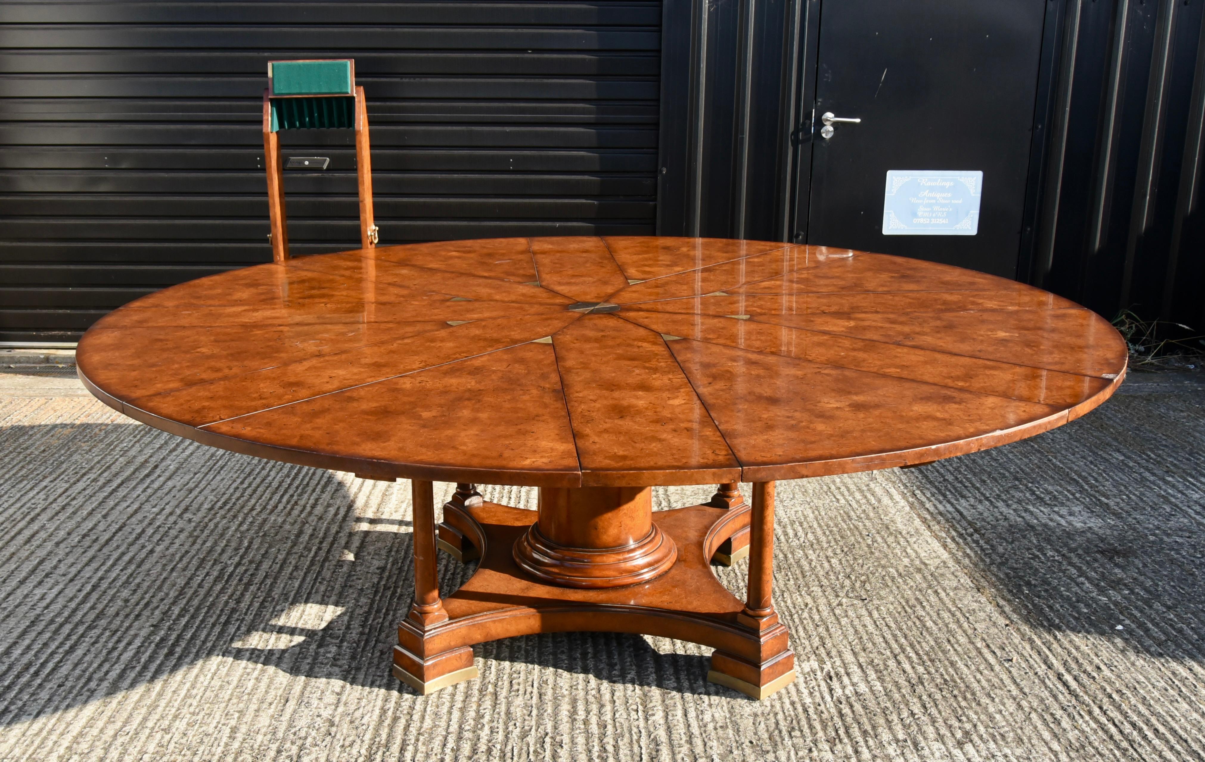 A superb quality burr oak expanding Jupe table hand made to the original method
 Robert Jupe's table is one of the most novel designs of the 19th Century. This table is hard to beat for sheer ingenuity. This table was largly built throughout the