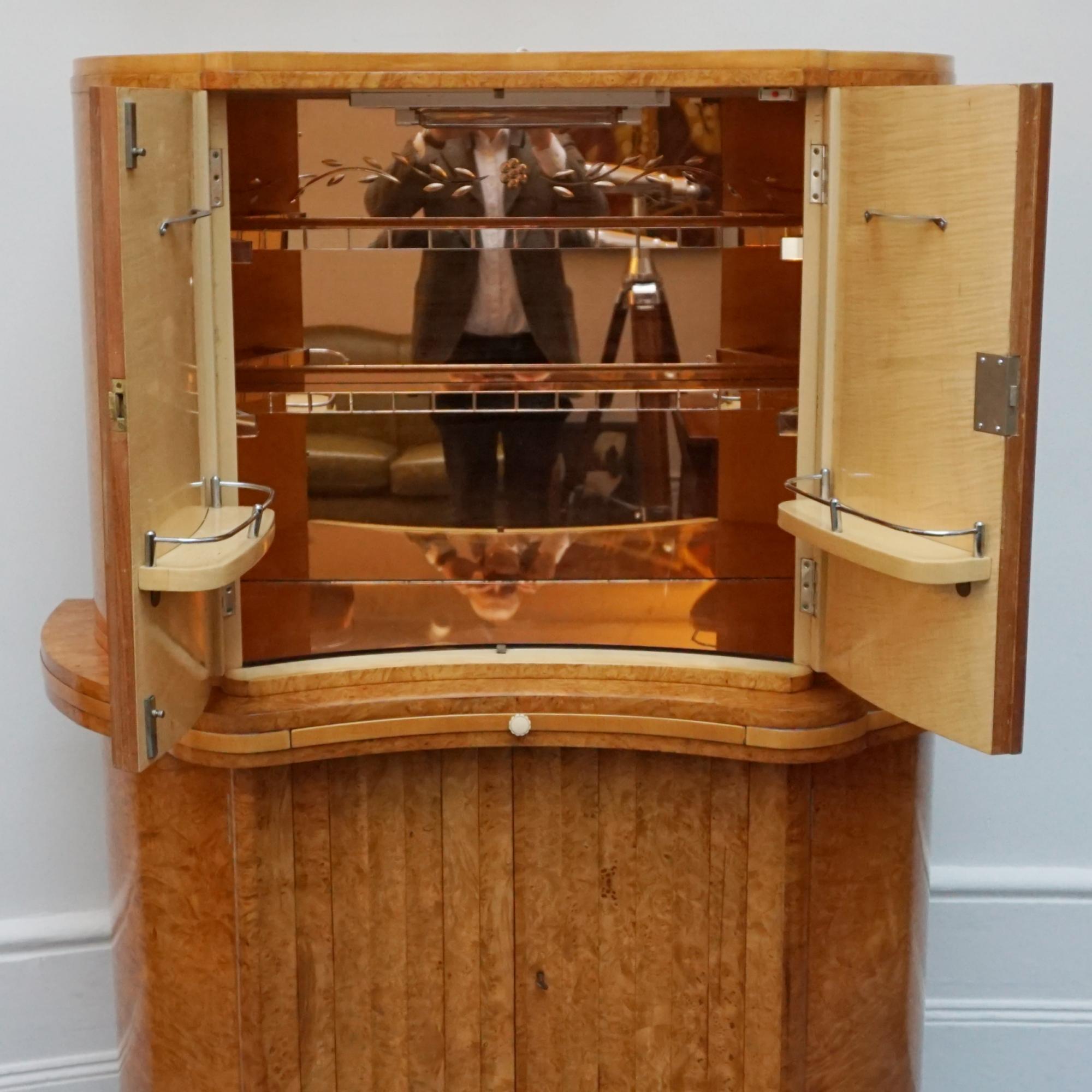 Vintage Burr Walnut Art Deco Cocktail Cabinet  In Good Condition For Sale In Forest Row, East Sussex