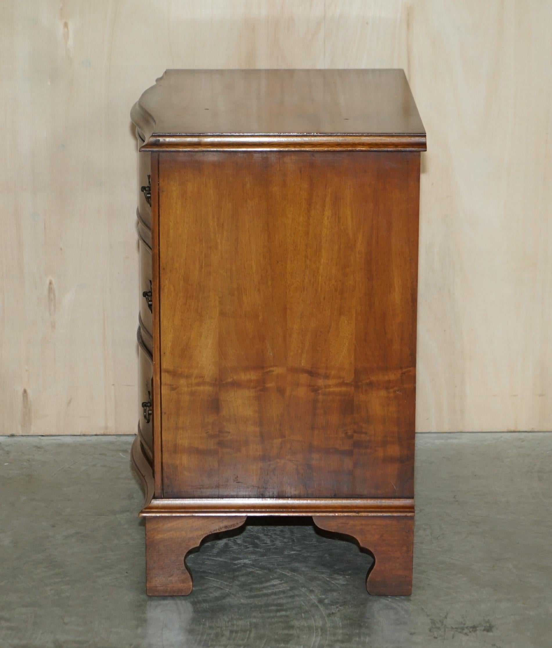 Vintage Burr Walnut Bevan Funnell Serpentine Fronted Side Table Chest of Drawers For Sale 6