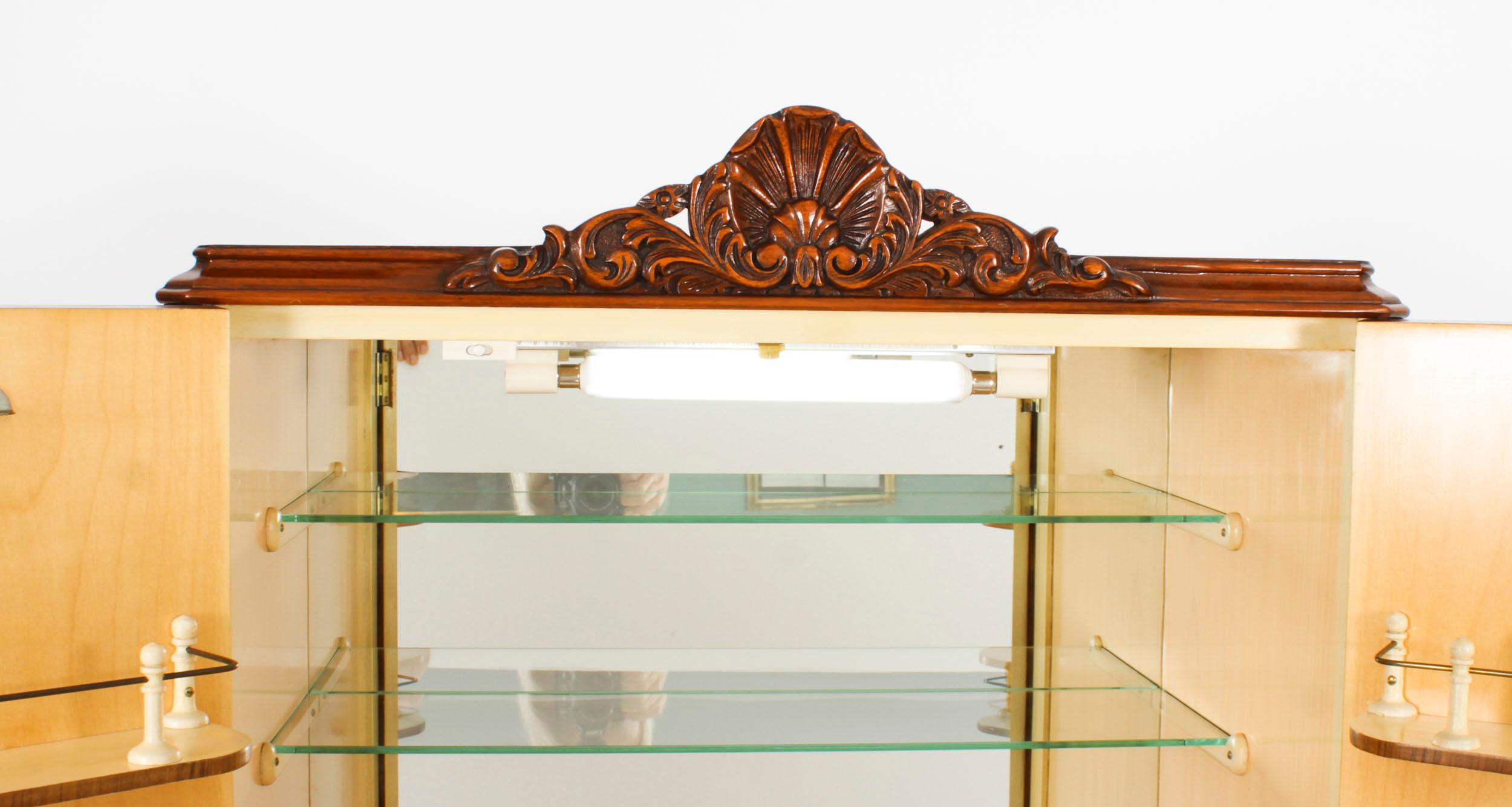 Vintage Burr Walnut Cocktail Cabinet Bebidas Bar Seco y Cristalería Siglo XX en venta 7