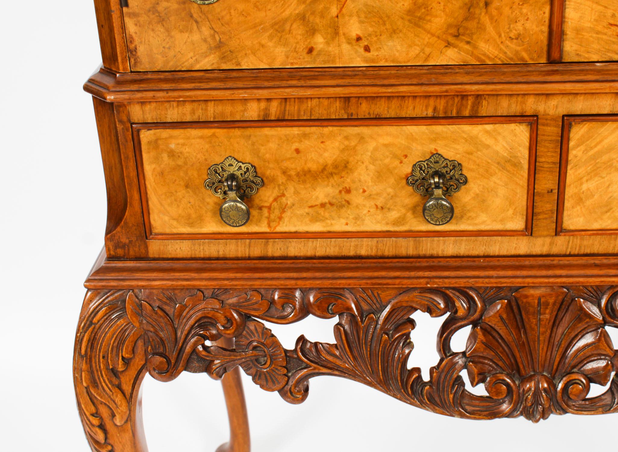 Vintage Burr Walnut Cocktail Cabinet Bebidas Bar Seco y Cristalería Siglo XX en venta 2