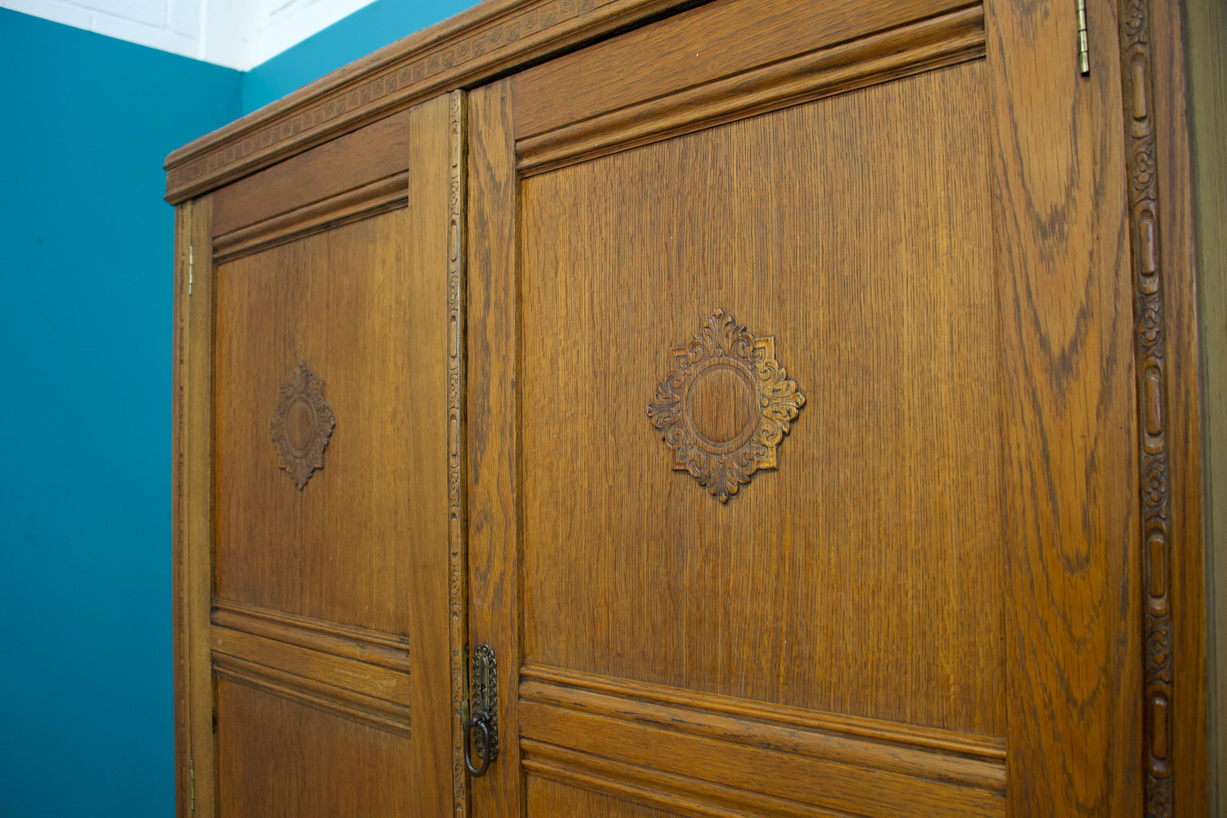 Mid-20th Century Vintage Burr Walnut Compactum Wardrobe from Harris Lebus, 1930s
