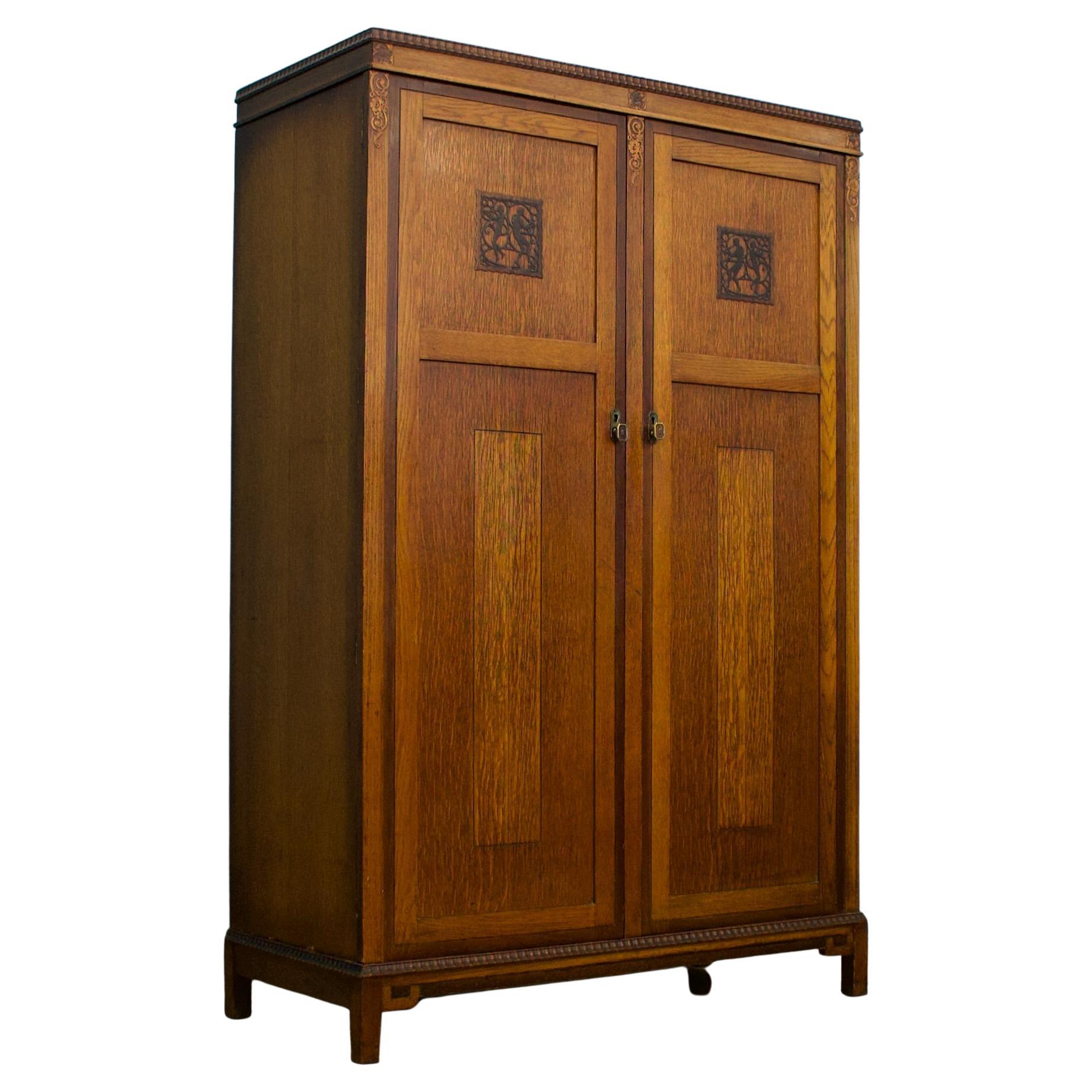 Compactum-Kleiderschrank aus Wurzelnussholz von Harris Lebus, 1930er Jahre