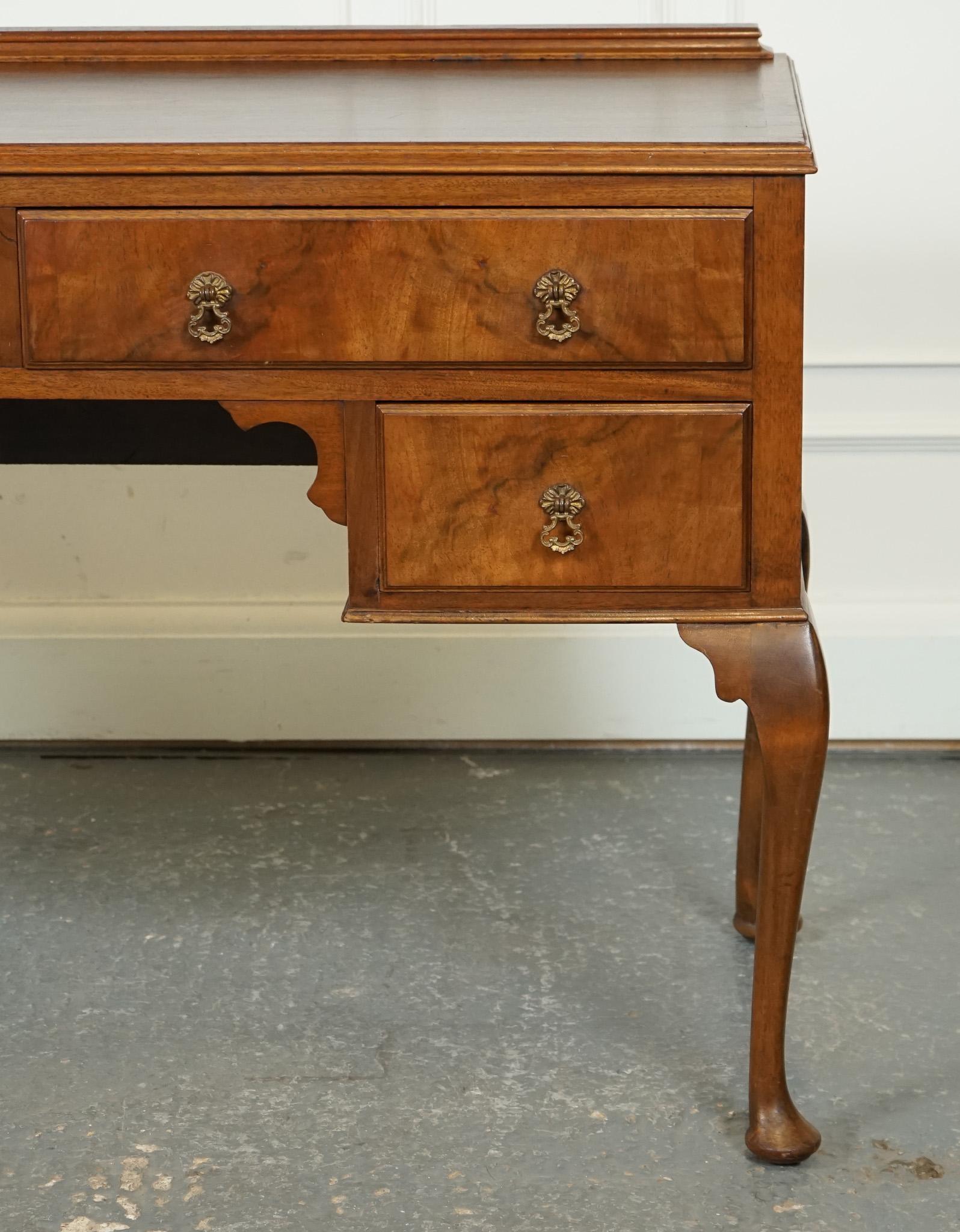 20th Century VINTAGE BURR WALNUT DRESSING TABLE DESK RAiSED ON QUEEN ANNE LEGS J1