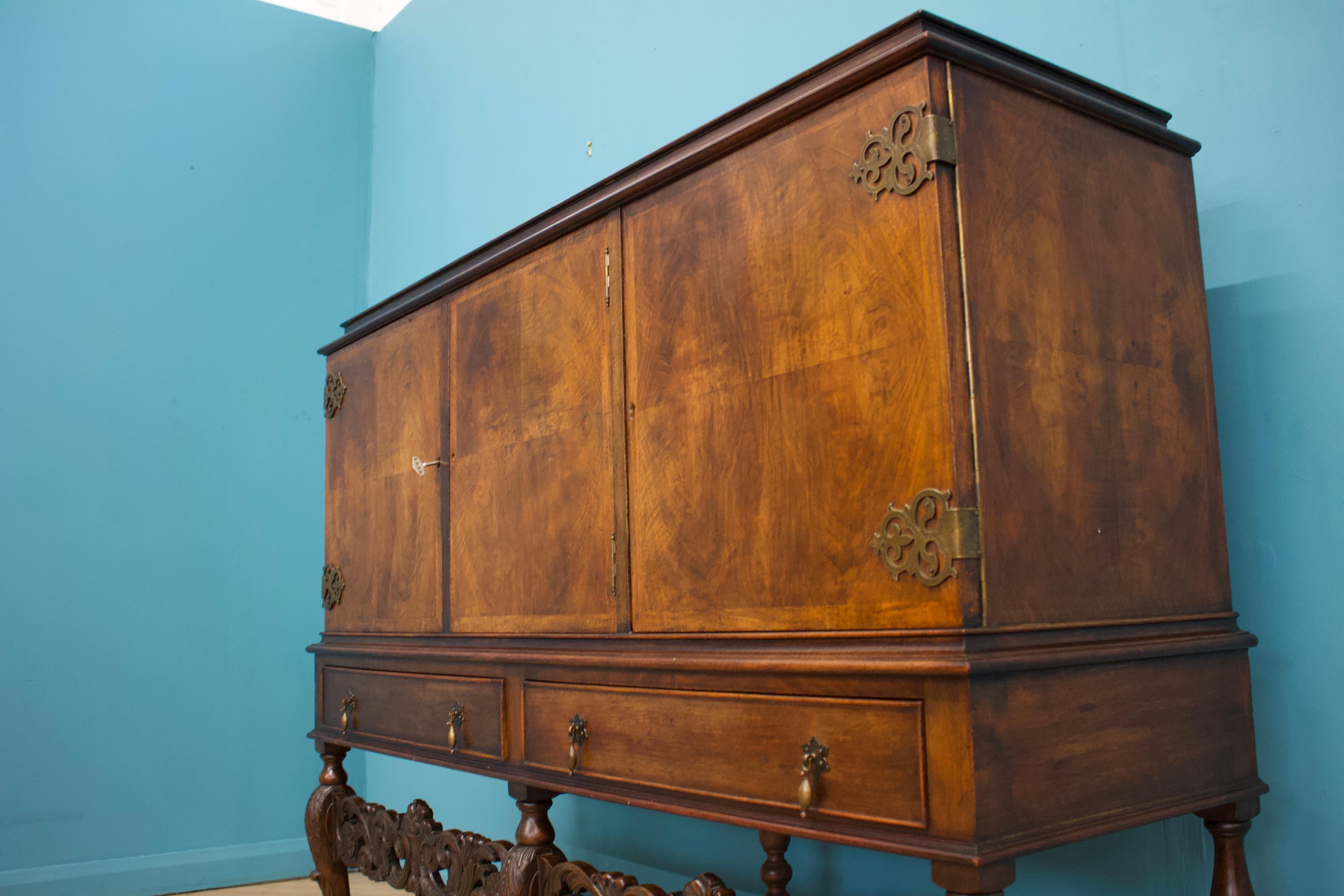 Vintage Burr Walnut Drinks Cabinet, 1920s In Good Condition In South Shields, GB