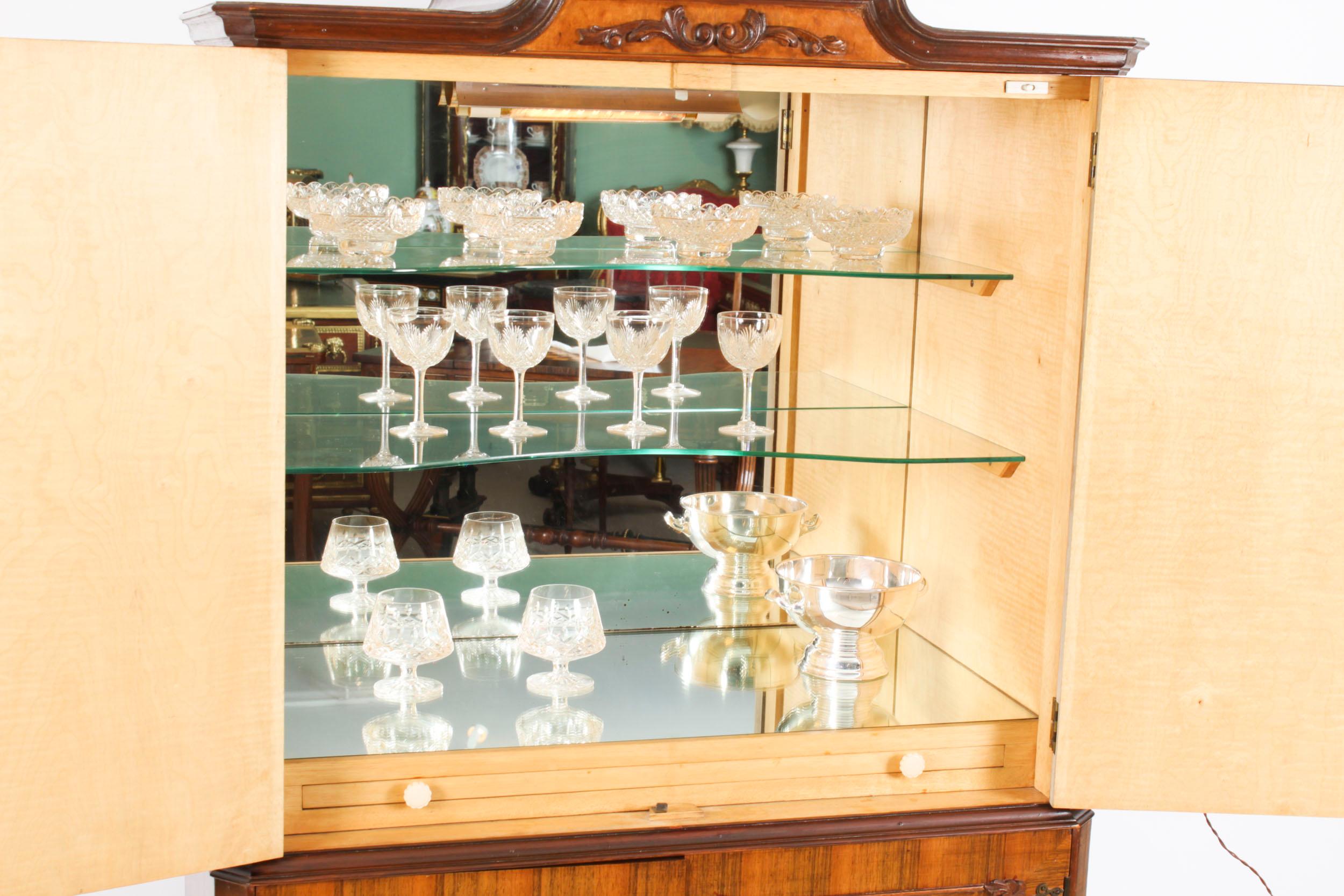 Vintage Burr Walnuss trocken Bar Cocktail Kabinett Getränke Mitte des 20. im Zustand „Gut“ im Angebot in London, GB