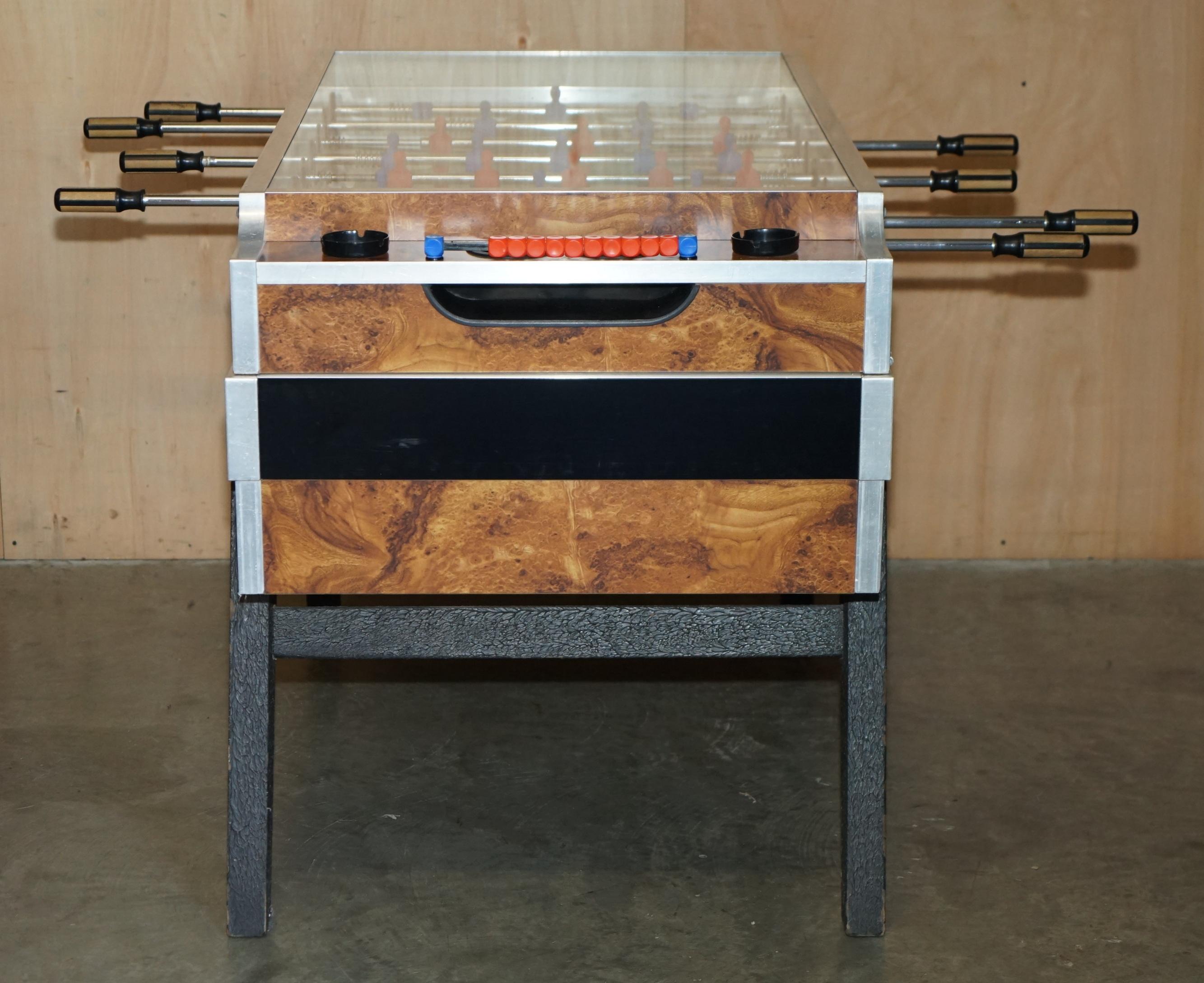 ViNTAGE BURR WALNUT GARLANDO CHAMPION F2 FOOTBALL / FOOSBALL TABLE LOVELY ORDER For Sale 4