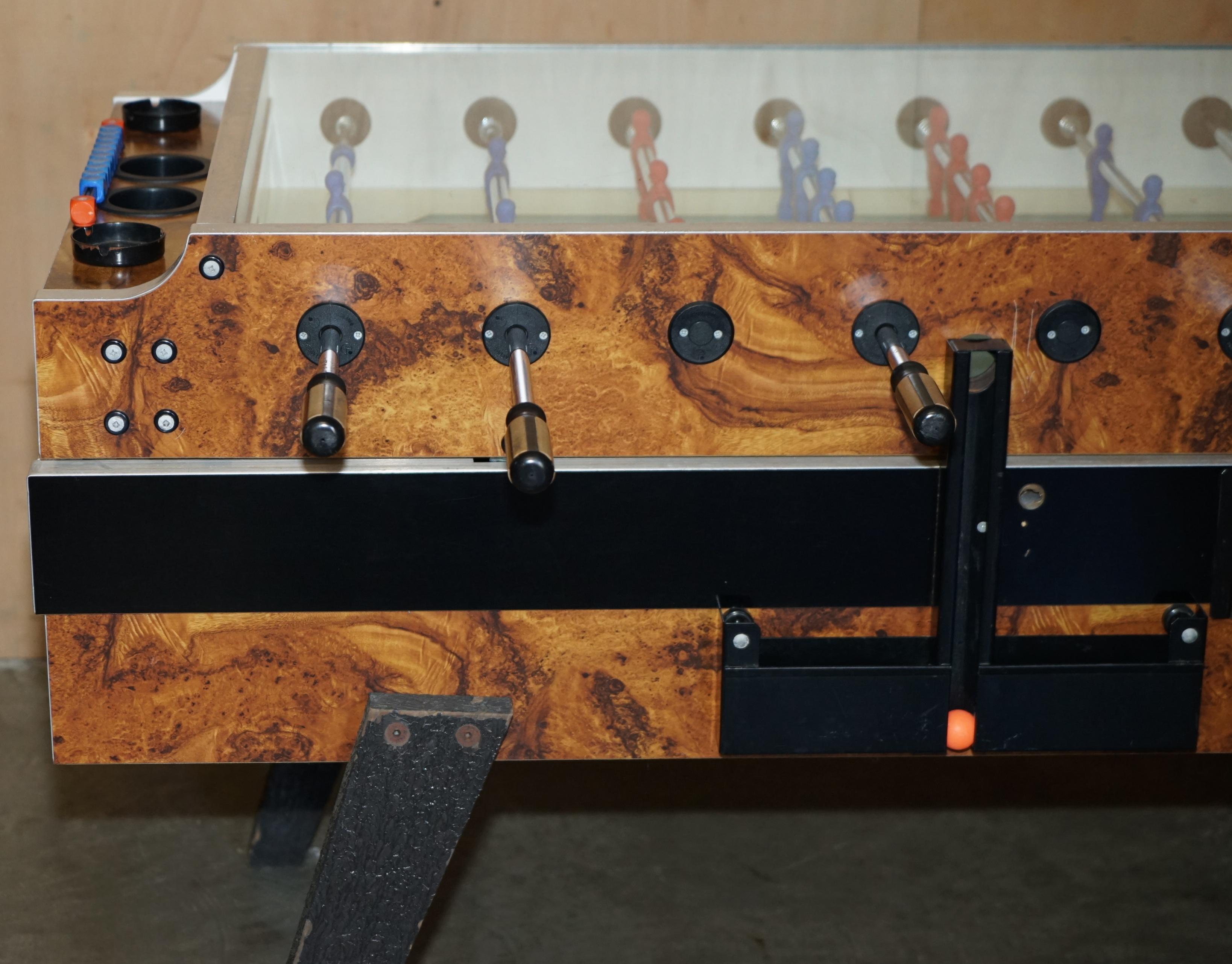 Hand-Crafted ViNTAGE BURR WALNUT GARLANDO CHAMPION F2 FOOTBALL / FOOSBALL TABLE LOVELY ORDER For Sale