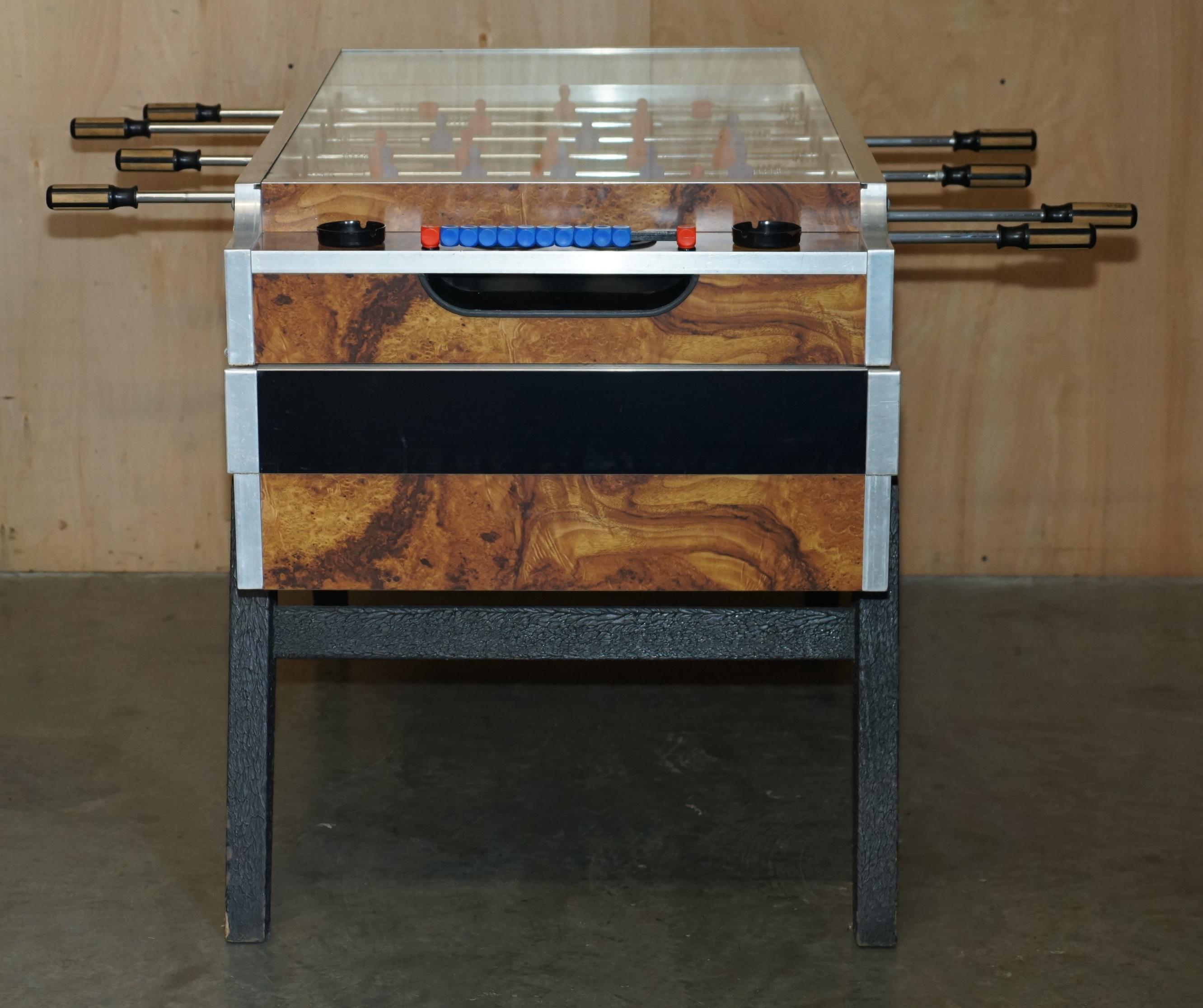 Walnut ViNTAGE BURR WALNUT GARLANDO CHAMPION F2 FOOTBALL / FOOSBALL TABLE LOVELY ORDER For Sale