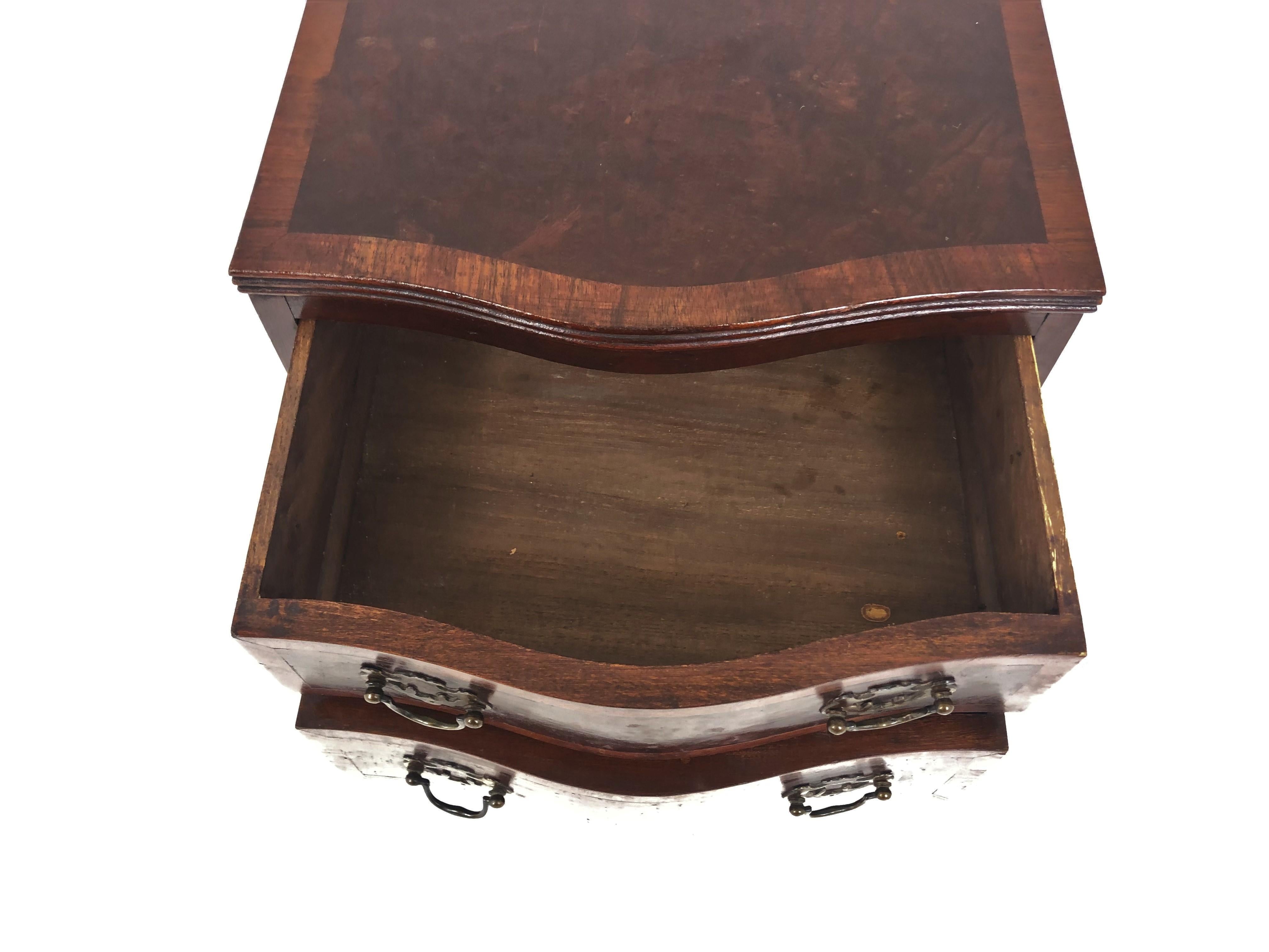 Vintage Burr Walnut Inlaid Nightstand Bedside, Lamp Table, Scotland 1930, H849 2