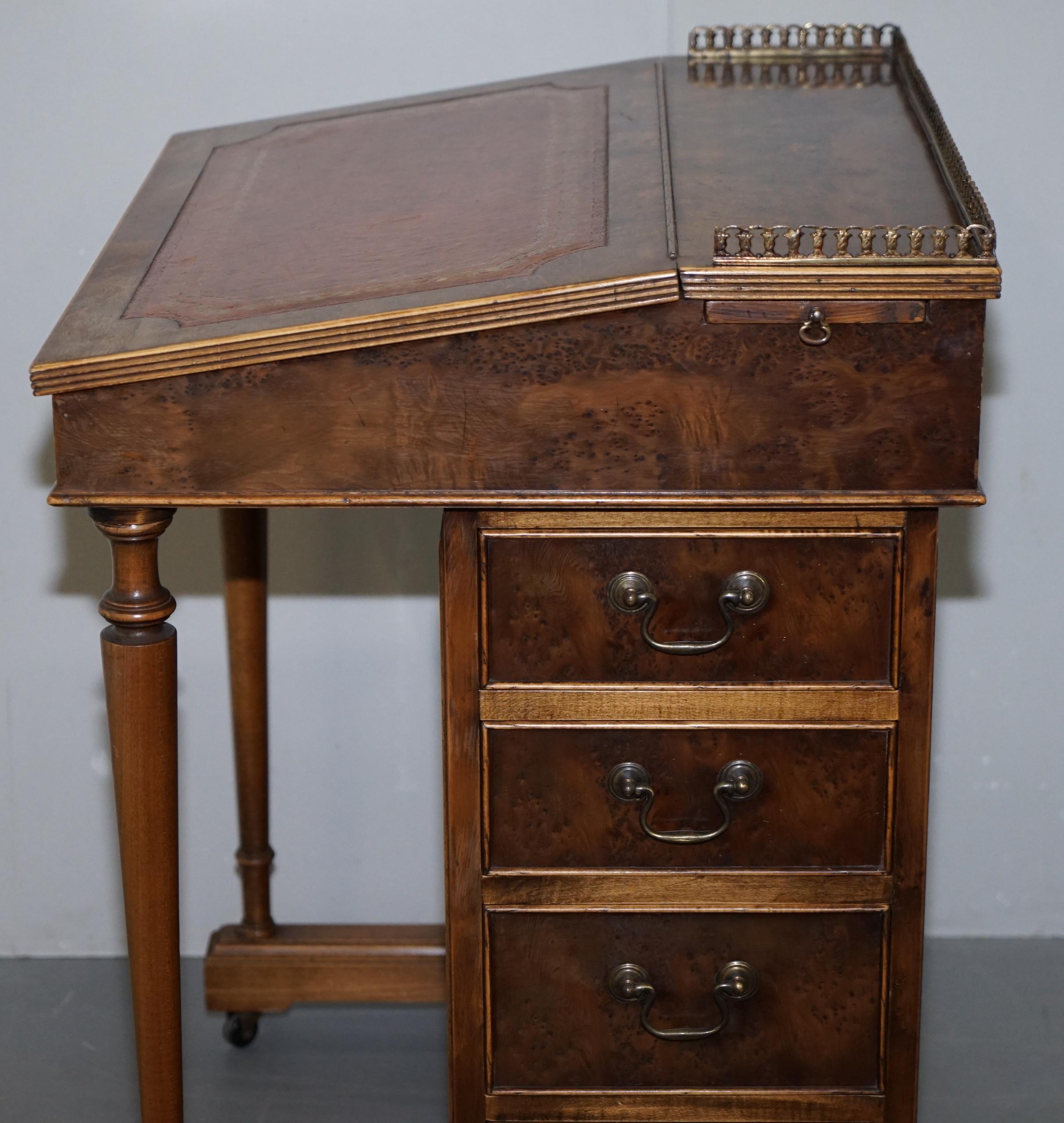 Vintage Burr Walnut, Leather and Brass Gallery Rail Davenport Desk Workstation For Sale 2