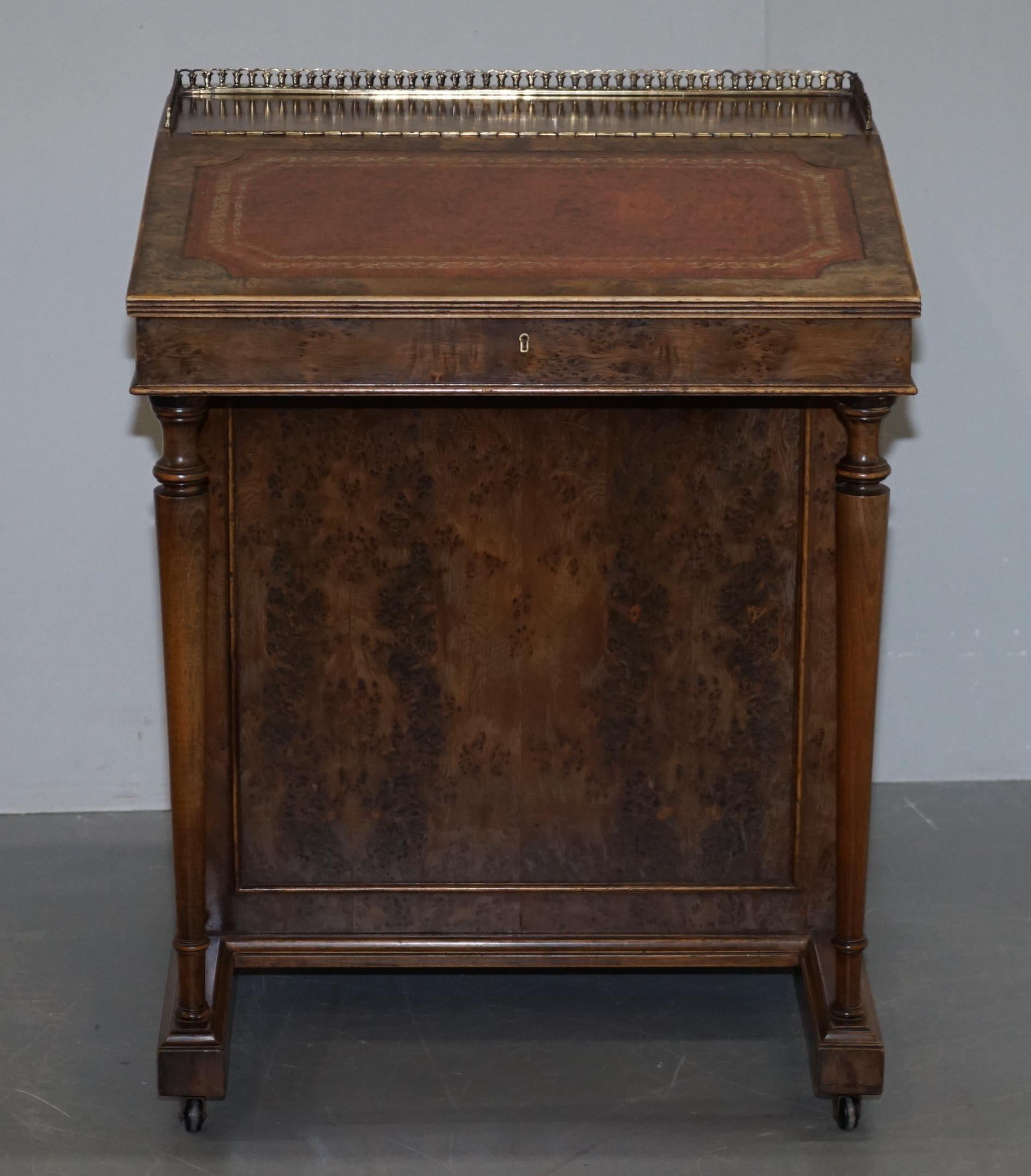 Davenport-Schreibtisch aus Wurzelholz, Leder und Messing, Davenport-Schreibtisch (Viktorianisch) im Angebot