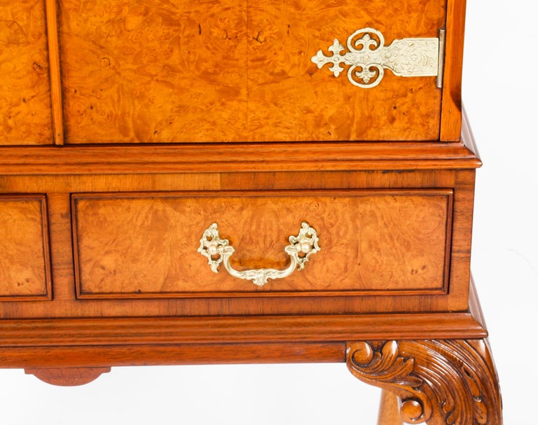 Vintage Burr Walnut Queen Anne Cocktail Drinks Dry Bar, 1930s