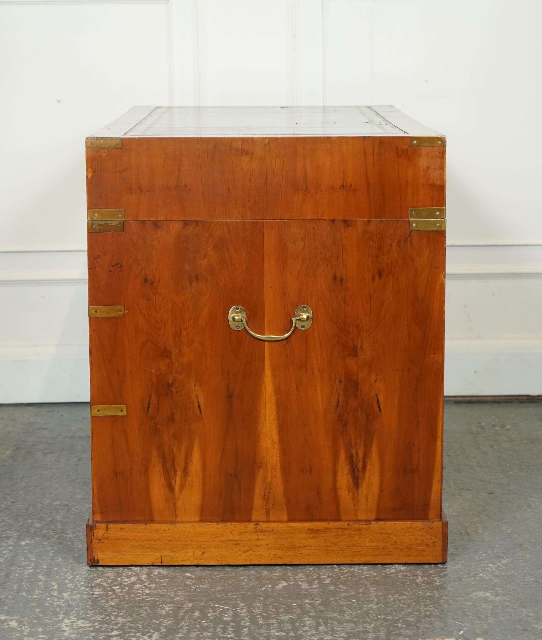 VINTAGE BURR YEW CAMPAIGN MILITARY GREEN LEATHER TWiN PEDESTAL DESK BRASS For Sale 4