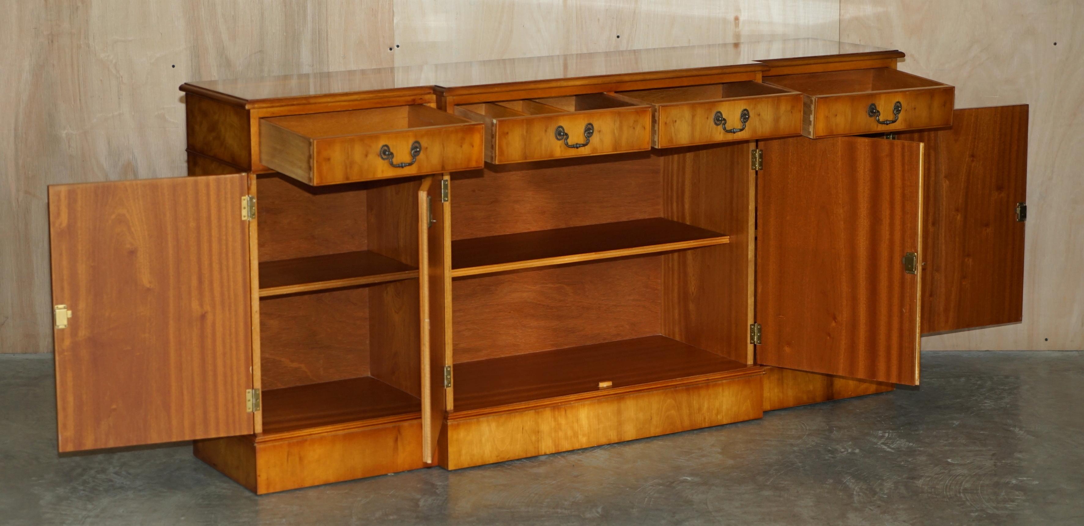 Vintage Burr Yew Wood Breakfront Sideboard with Four Drawers & Original Key For Sale 8