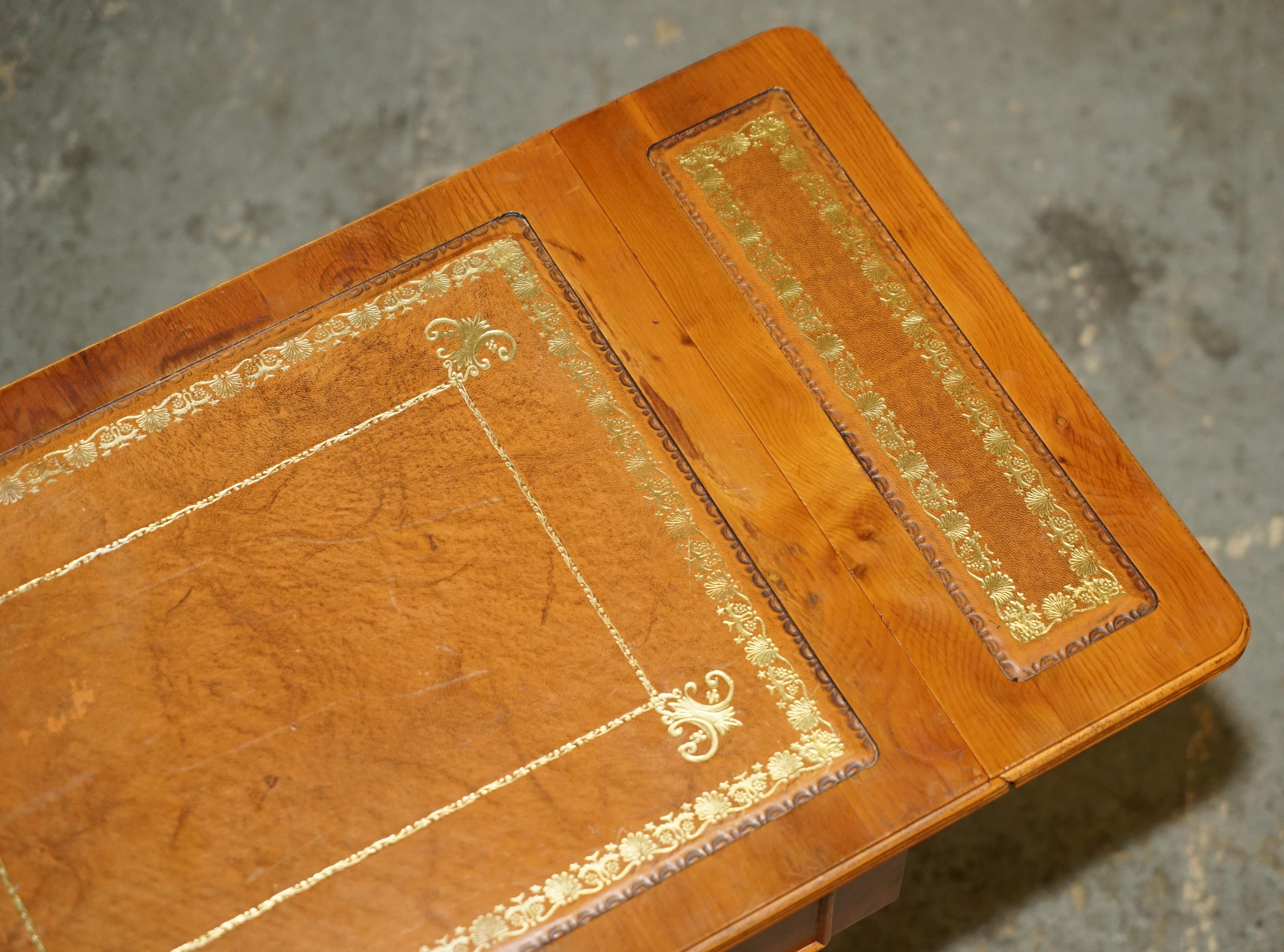 Table d'appoint ViNTAGE BURR YEW WOOD BROWN LEATHER GOLD LEAF ÉMBOSÉ EXTENsible en vente 9