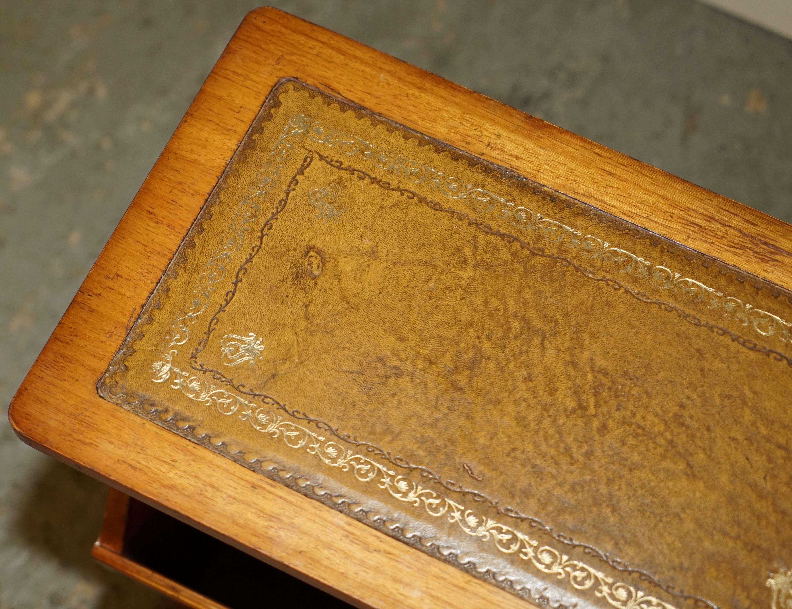 English VINTAGE BURR YEW WOOD BROWN LEATHER MAGAZINE RACK SiDE END LAMP WINE TABLE For Sale