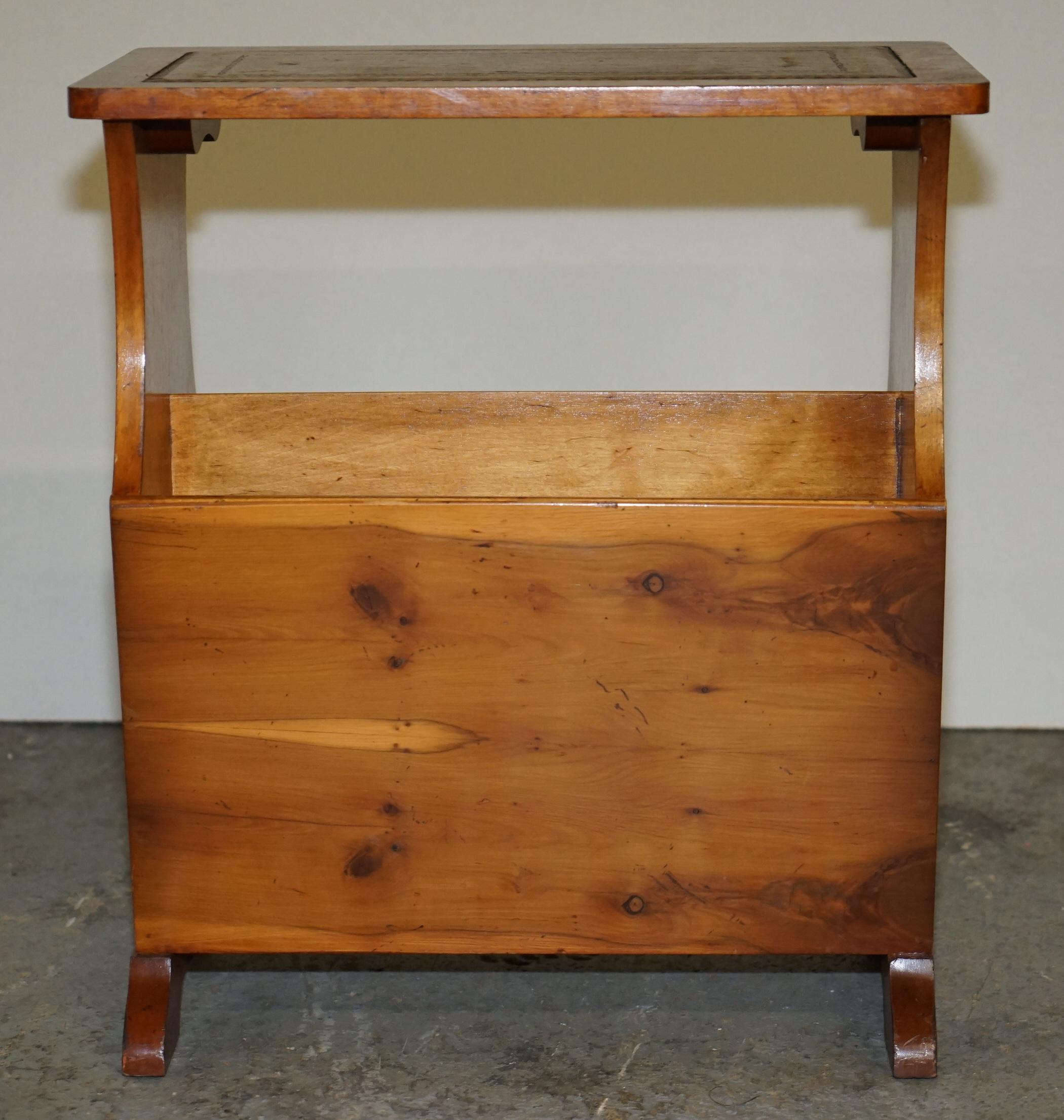 VINTAGE BURR YEW WOOD BROWN LEATHER MAGAZINE RACK SiDE END LAMP WINE TABLE In Good Condition For Sale In West Sussex, Pulborough