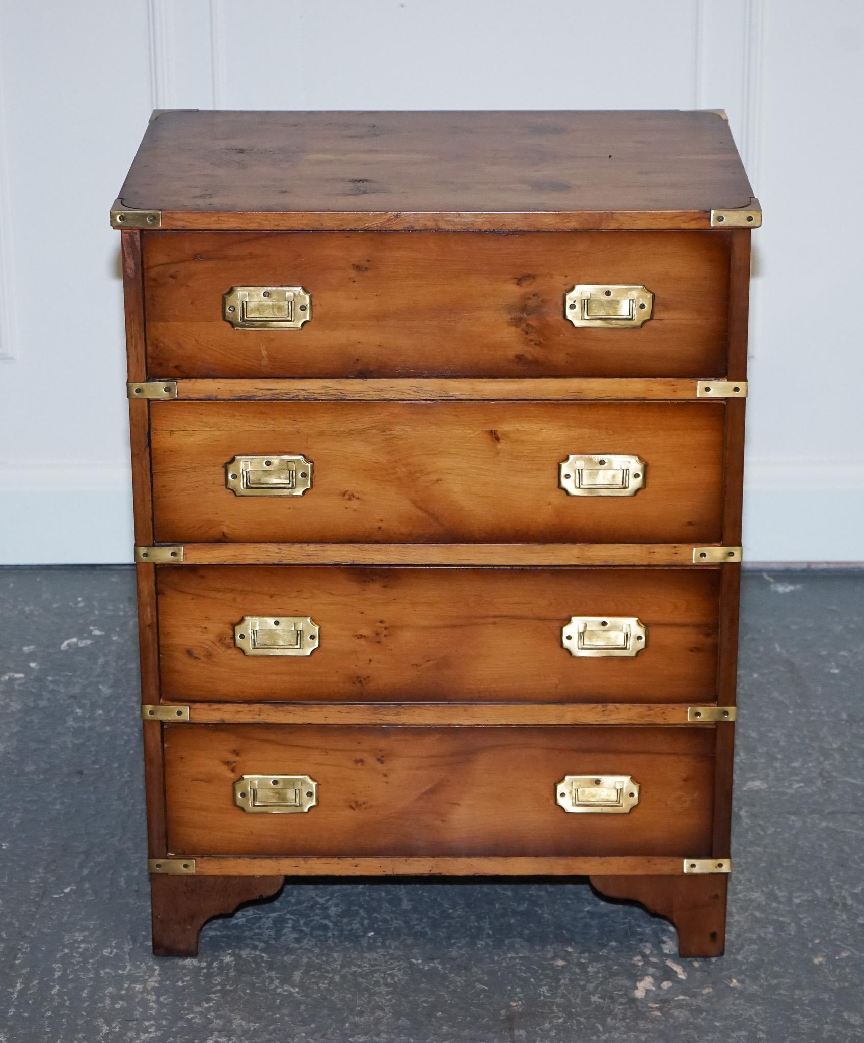 Vintage Burr Yew Wood Chest of Drawers with Brass Handles 4