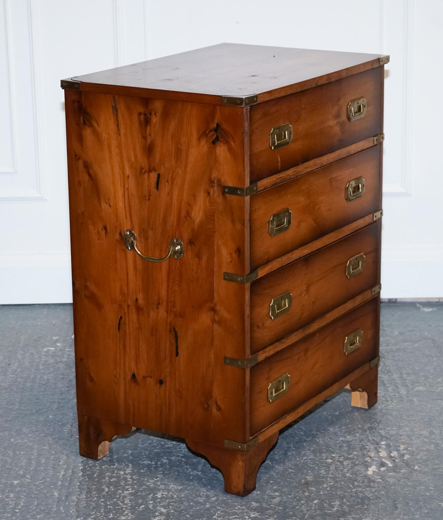 Vintage Burr Yew Wood Chest of Drawers with Brass Handles In Good Condition In Pulborough, GB