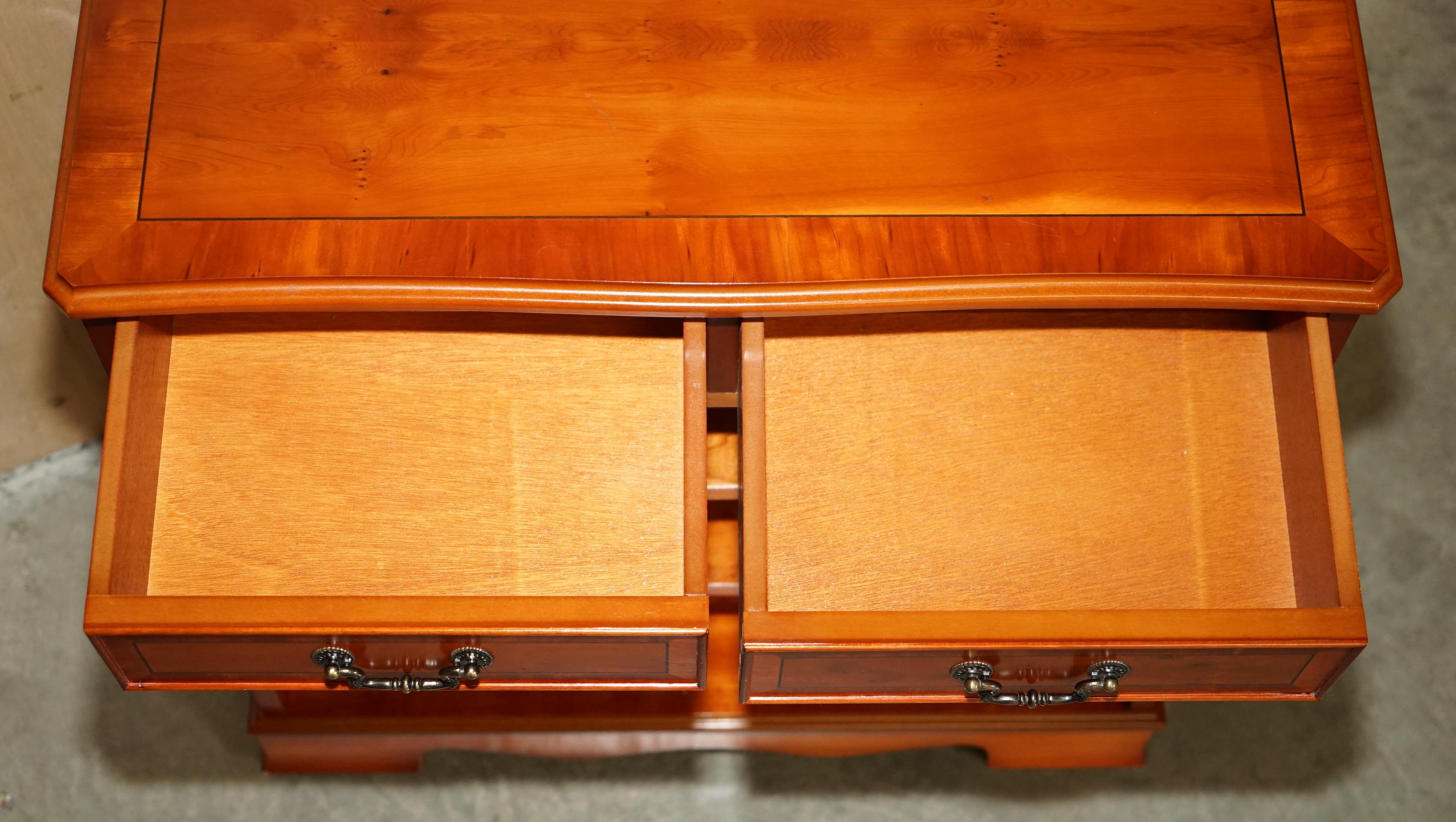 VINTAGE BURR EICHENHOLZ DOPPELTE OFFENE BIBLIOTHEK BÜCHERSCHRANK MIT ZWEI SCHUBFÄCHERN OBEN im Angebot 5