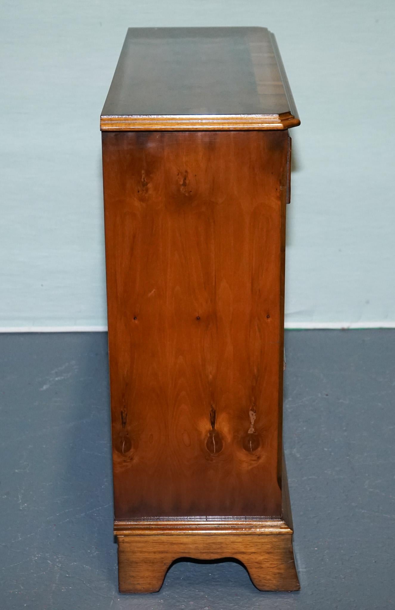 ViNTAGE BURR YEW WOOD OPEN DWARF LIBRARY BOOKCASE WITH TWO DRAWERS For Sale 3