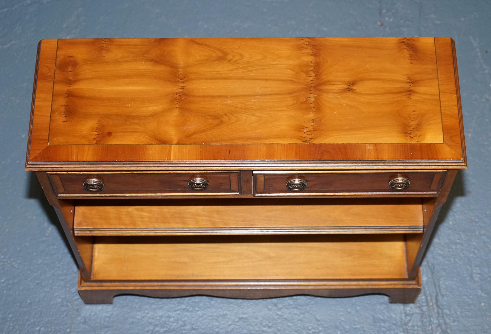 ViNTAGE BURR YEW WOOD OPEN DWARF LIBRARY BOOKCASE WITH TWO DRAWERS For Sale 1