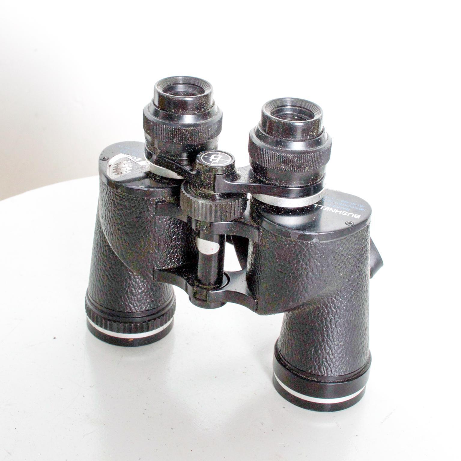 Vintage Bushnell Binoculars with Original Case In Good Condition In Chula Vista, CA