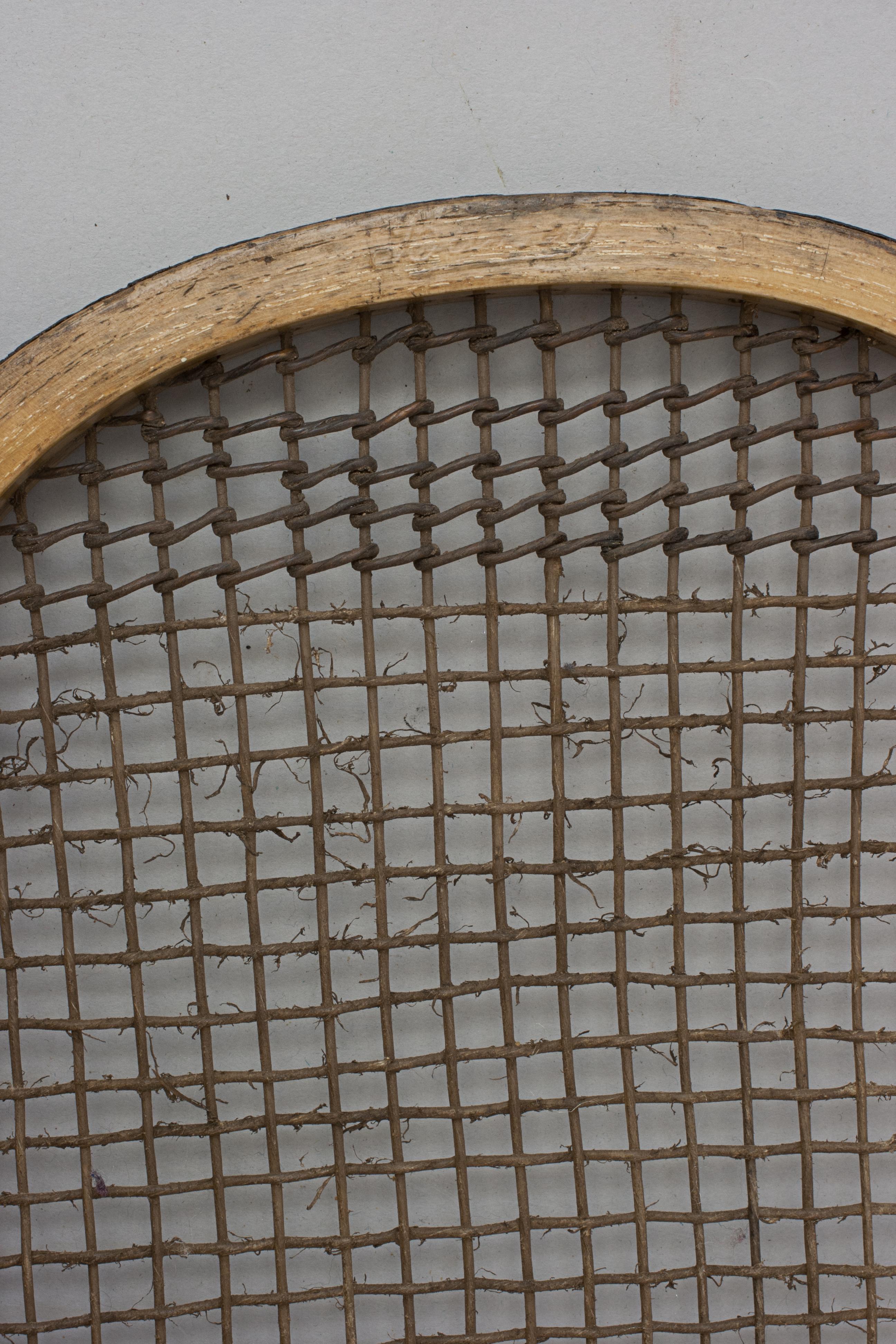 Vintage Bussey Fishtail Tennis Racket, the Gordon In Good Condition For Sale In Oxfordshire, GB