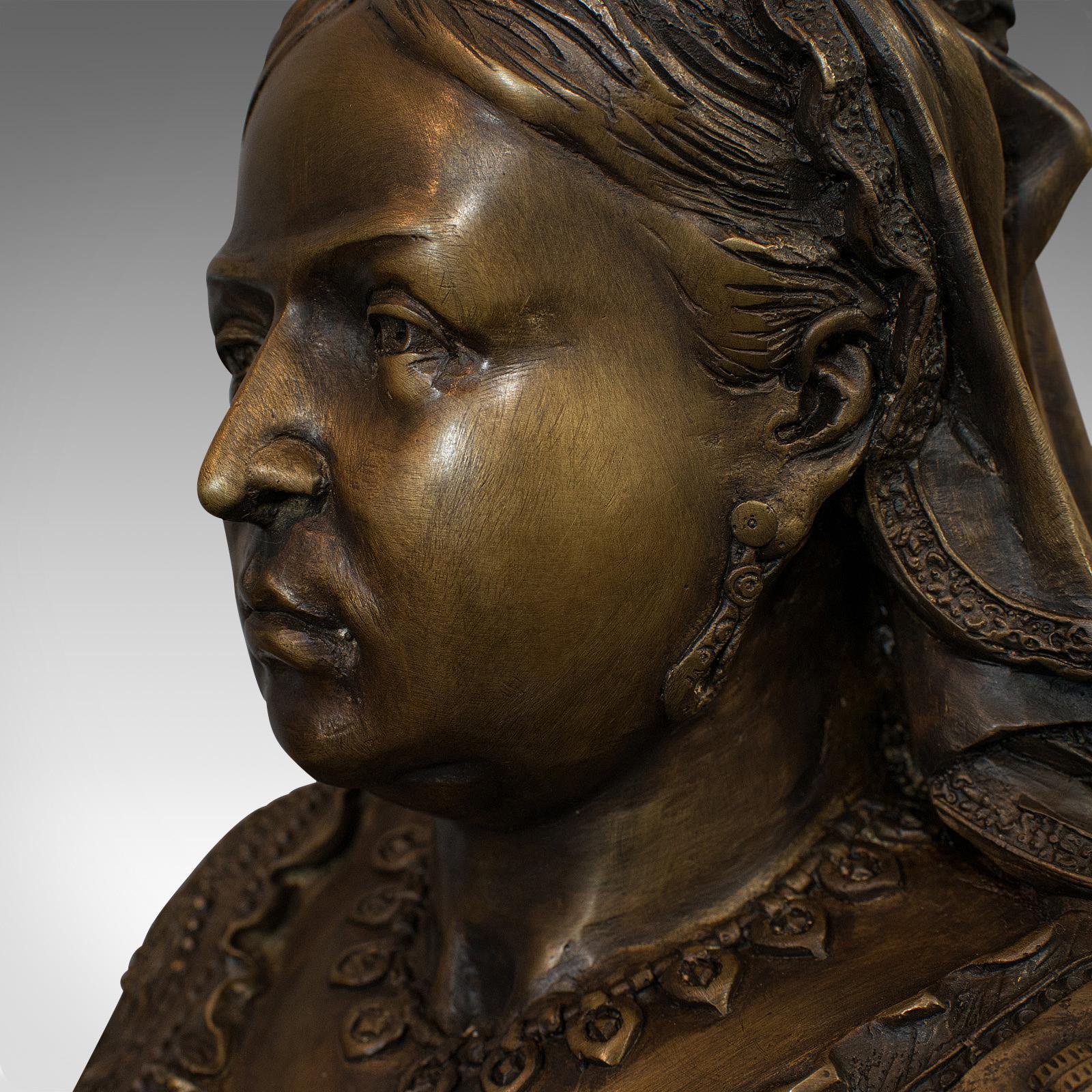 Vintage Bust, Queen Victoria, English, Bronze, Royal Portrait, Monarch, Empress 3