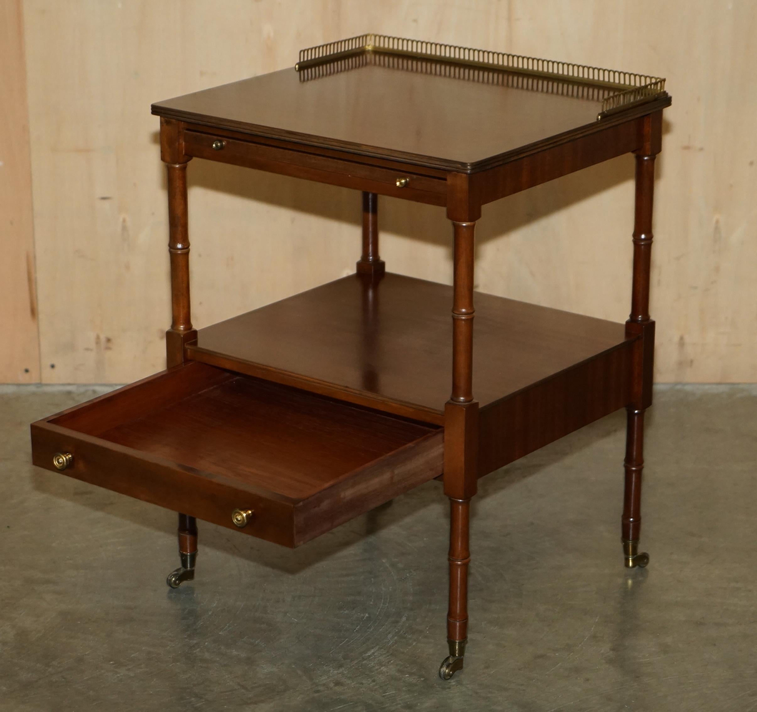 English ViNTAGE BUTLERS SERVING TRAY SIDE END LAMP WINE TABLE WITH BRASS GALLERY RAIL For Sale