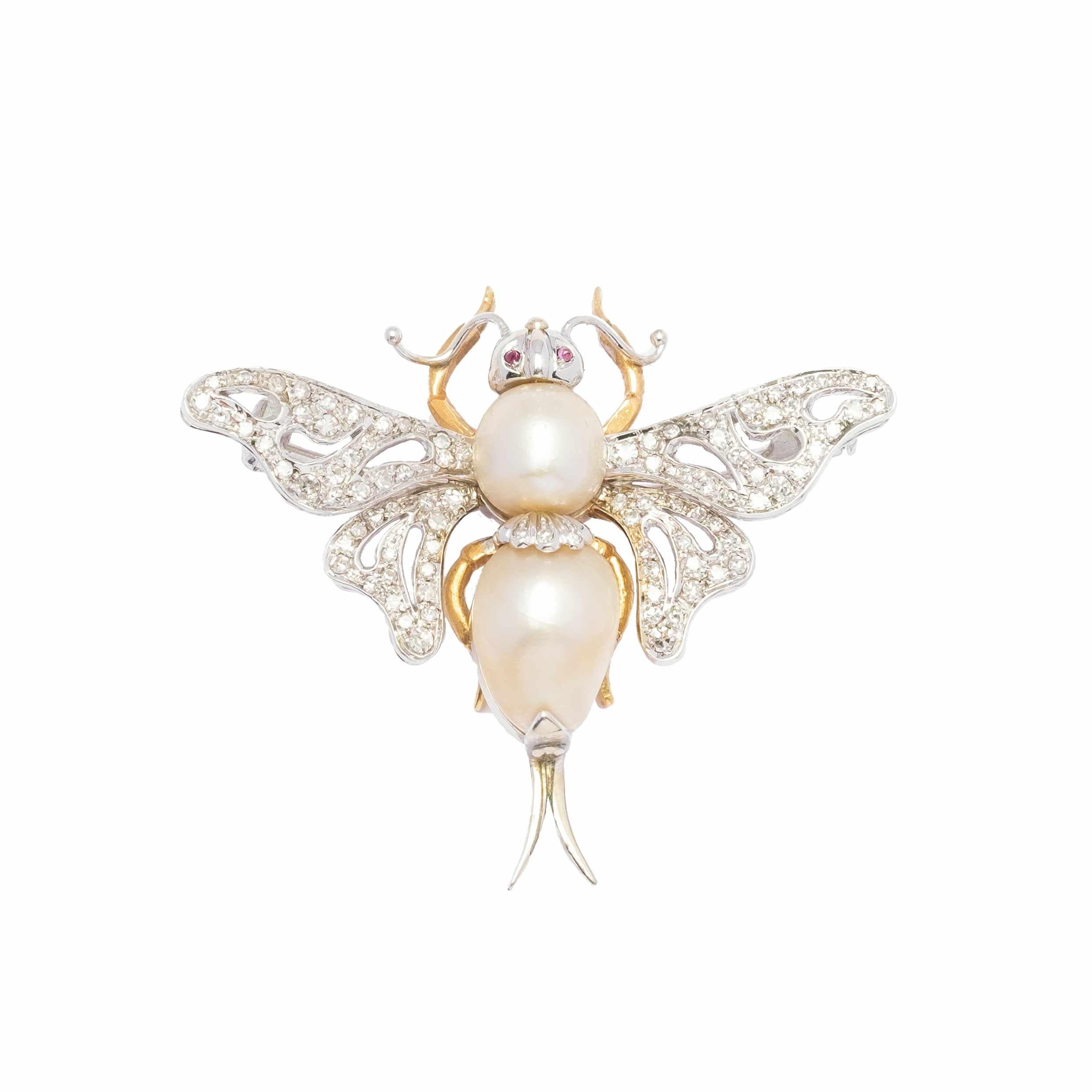 Vintage Butterfly Brooch with pearls and diamonds insect In Good Condition For Sale In Milano, MI
