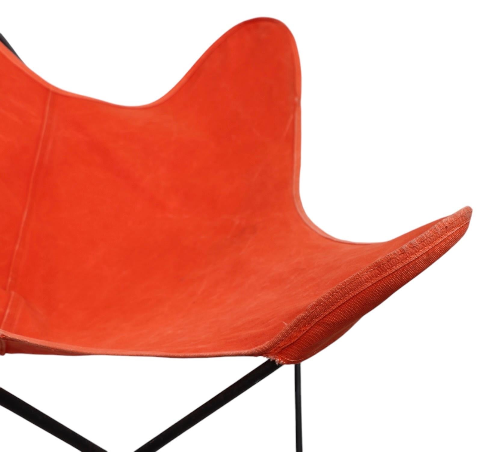 Vintage Butterfly Chair with Original Orange Canvass Sling Seat att. to Knoll For Sale 1