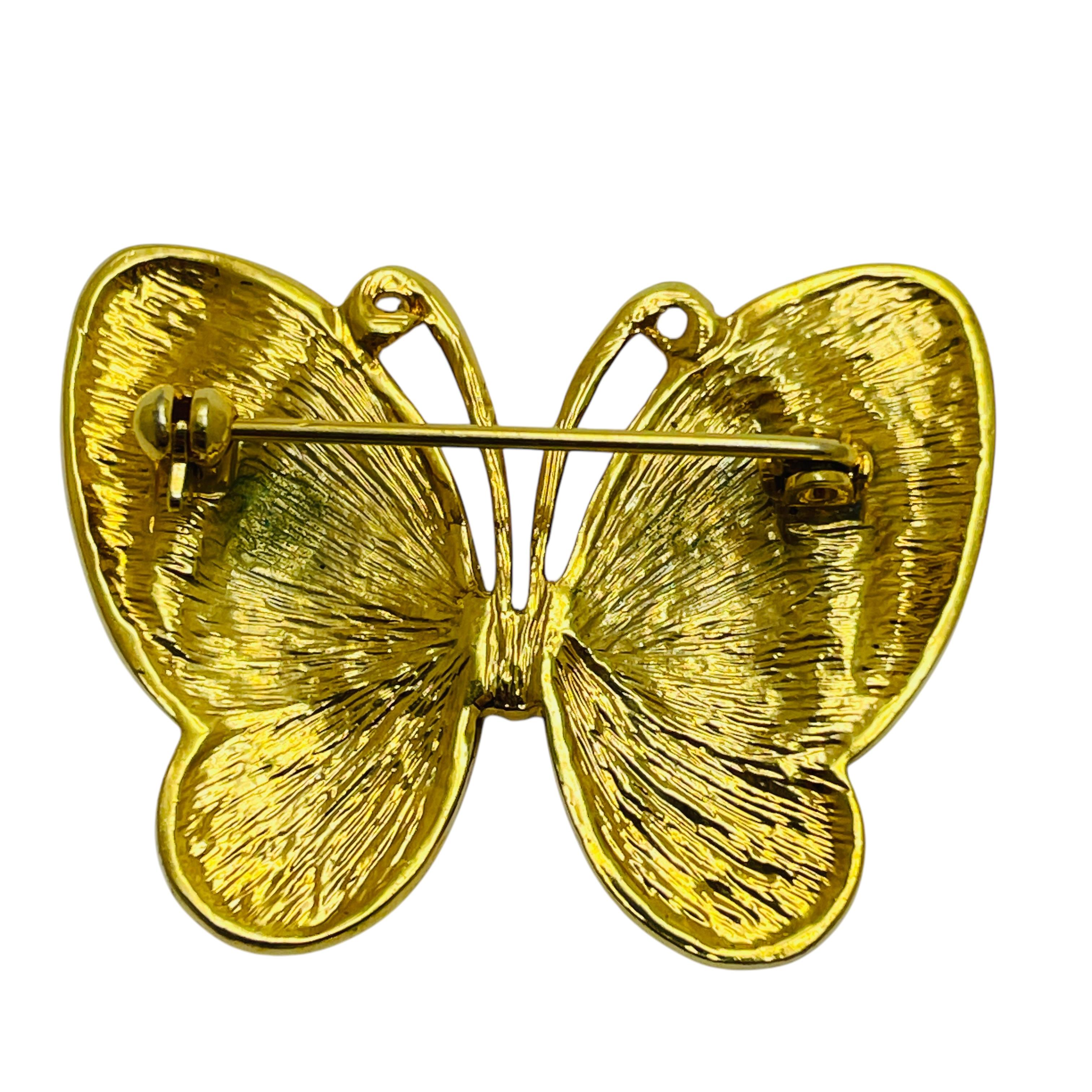 Vintage butterfly gold tone rhinestone enamel designer brooch In Good Condition For Sale In Palos Hills, IL