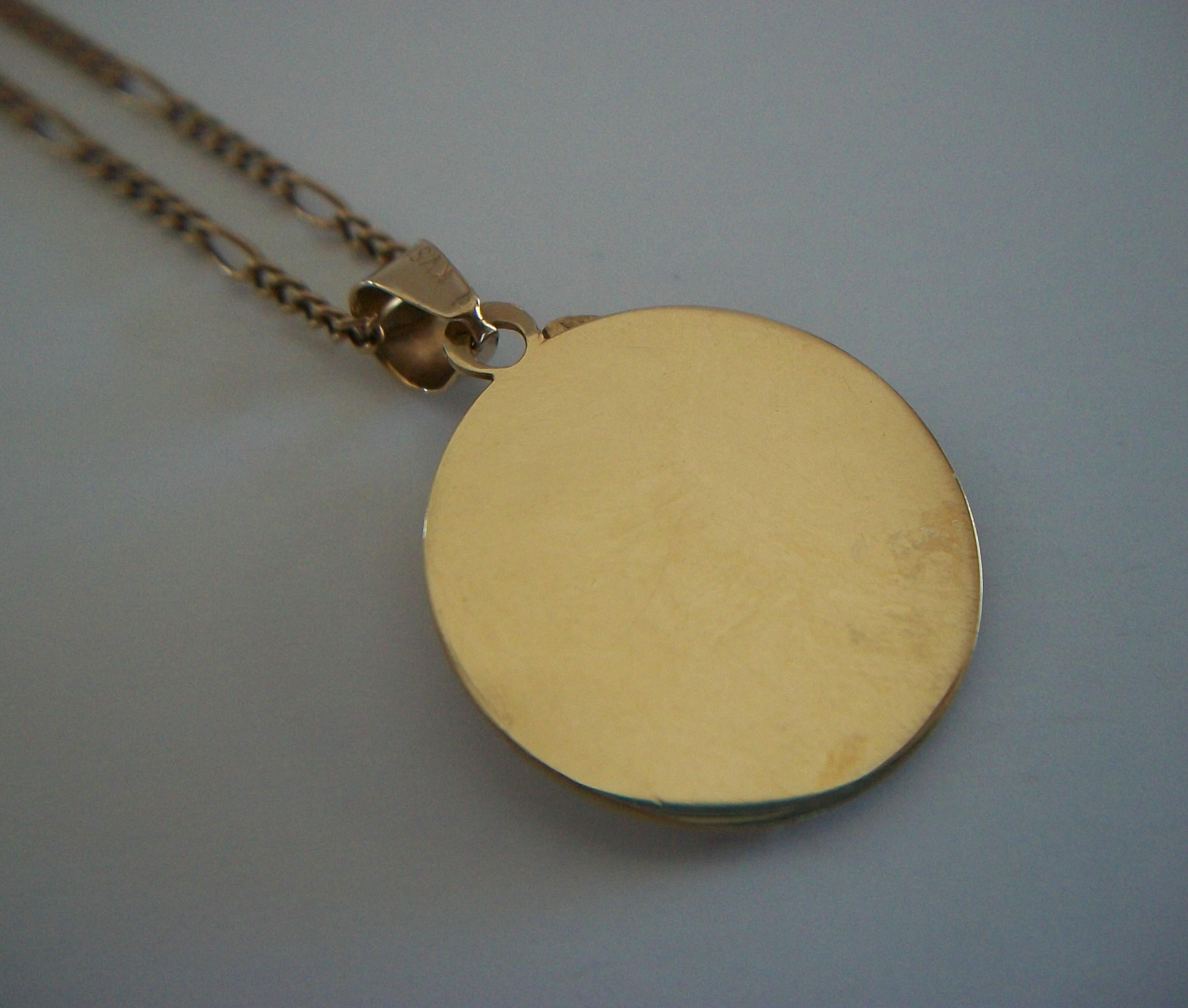 Collier pendentif papillon vintage - or jaune 10K - U.S.A. - Circa 1980's en vente 15