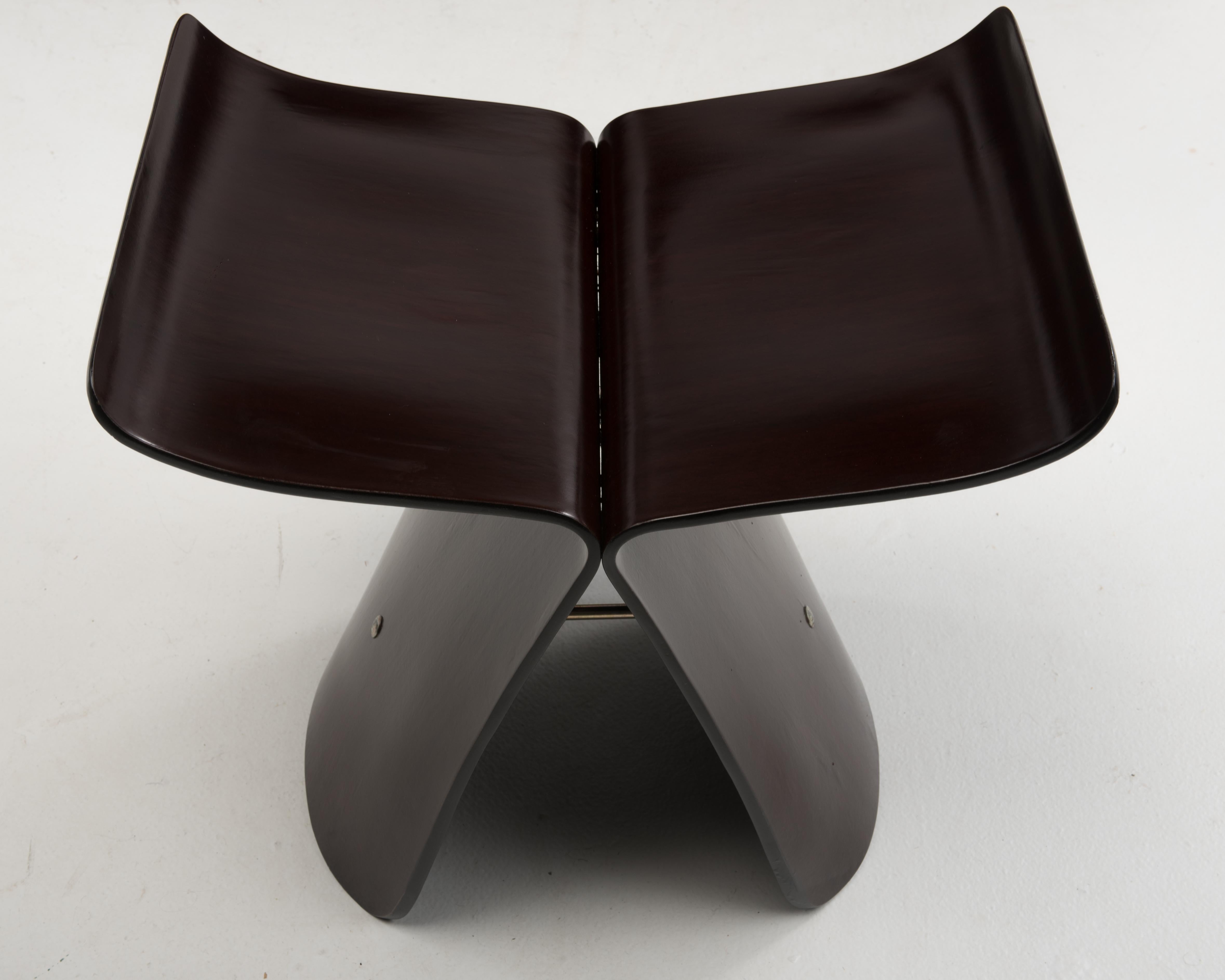 Vintage Butterfly Stool Sori Yanagi Tendo Mokko Japan Mid-Century Modern, Pair In Good Condition In Lambertville, NJ
