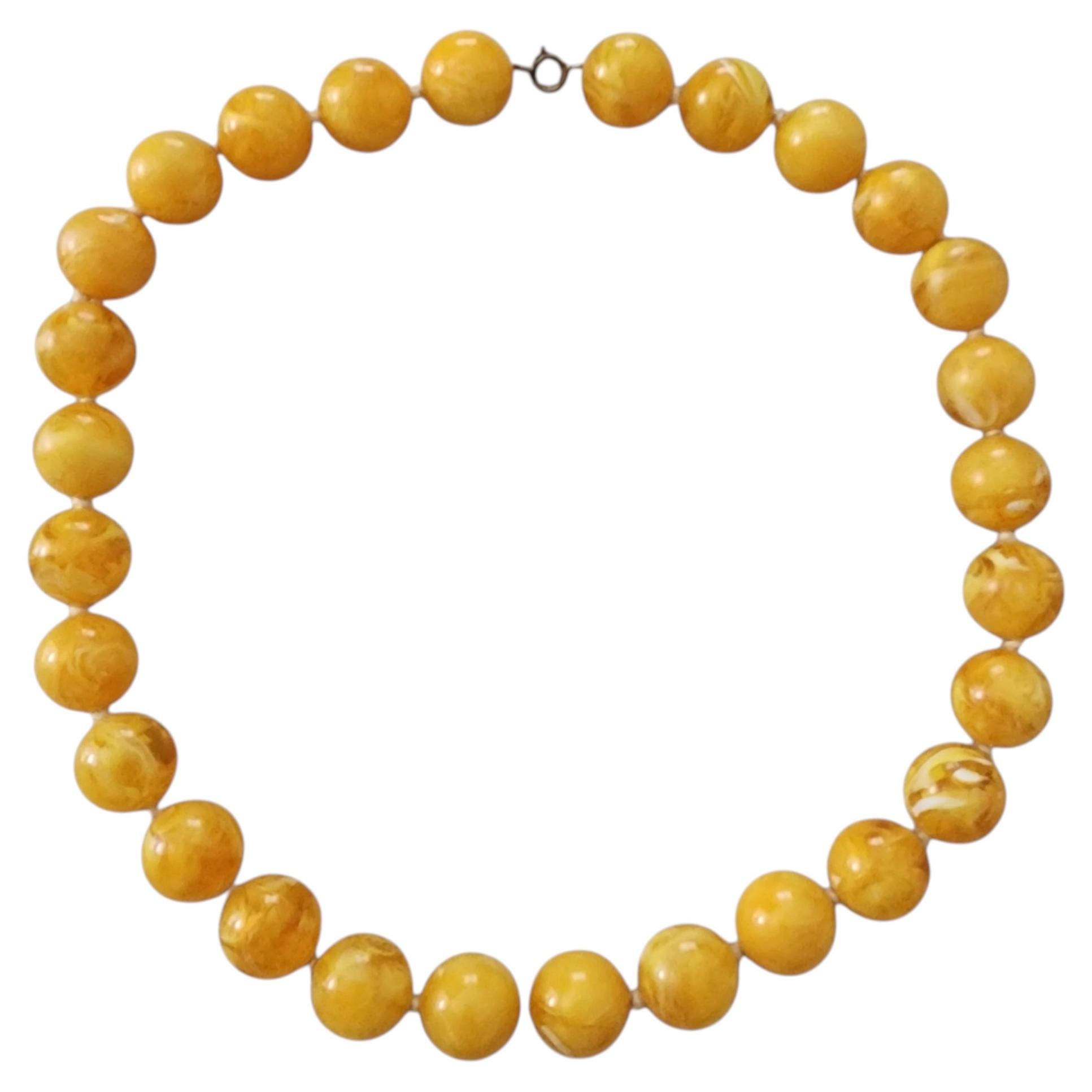 Vintage Butterscotch Lucite Bead Necklace MCM Yellow Marbled Statement Choker For Sale