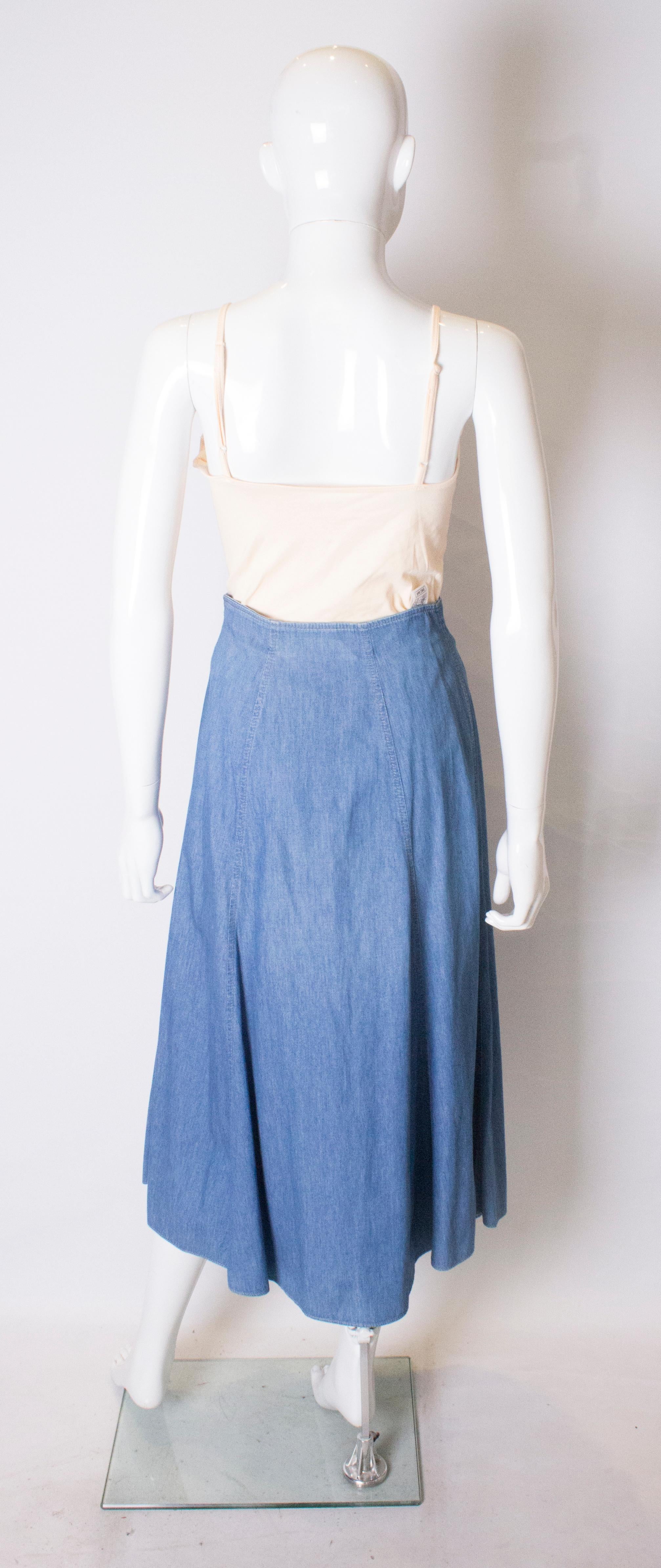 Vintage Button Through Denim Skirt In Good Condition For Sale In London, GB