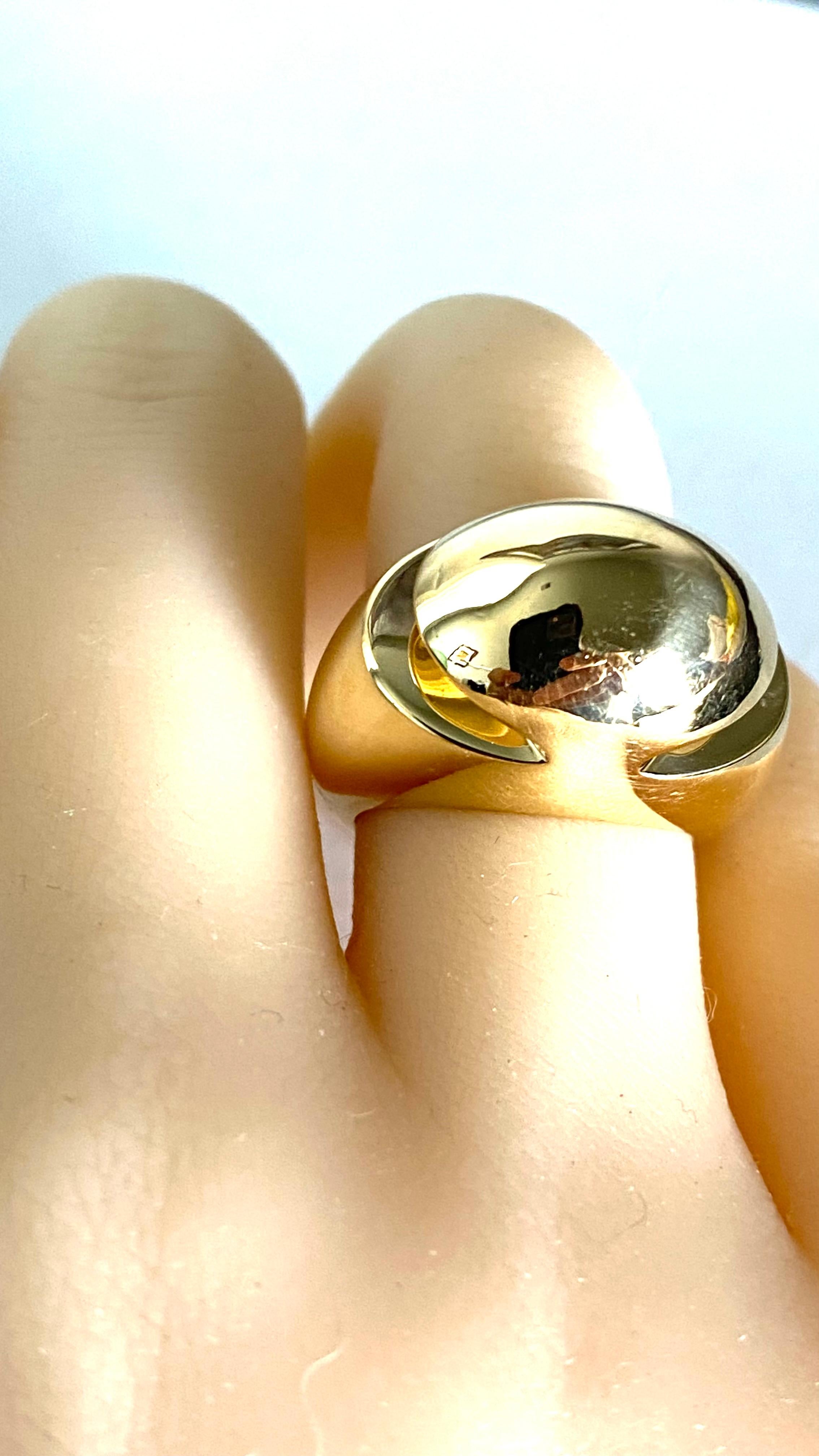 Contemporary Vintage Bvlgari 18 Karat Yellow Gold Cabochon Ring Size 6 For Sale