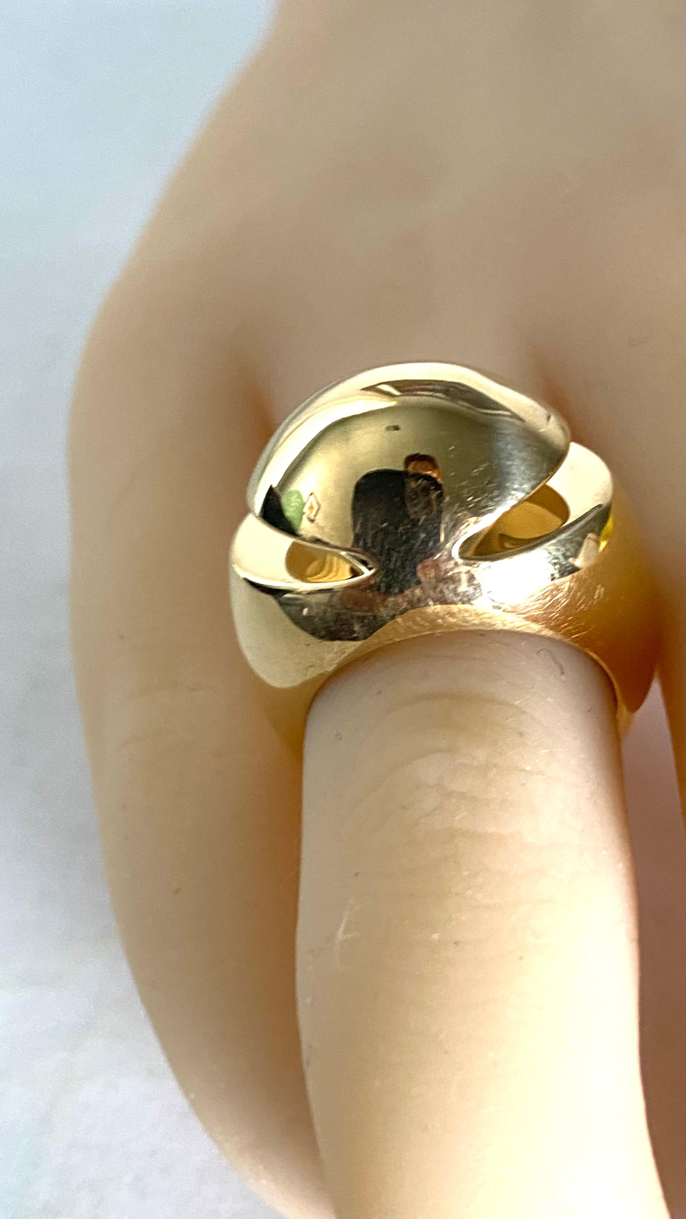 Vintage Bvlgari 18 Karat Yellow Gold Cabochon Ring Size 6 For Sale 2
