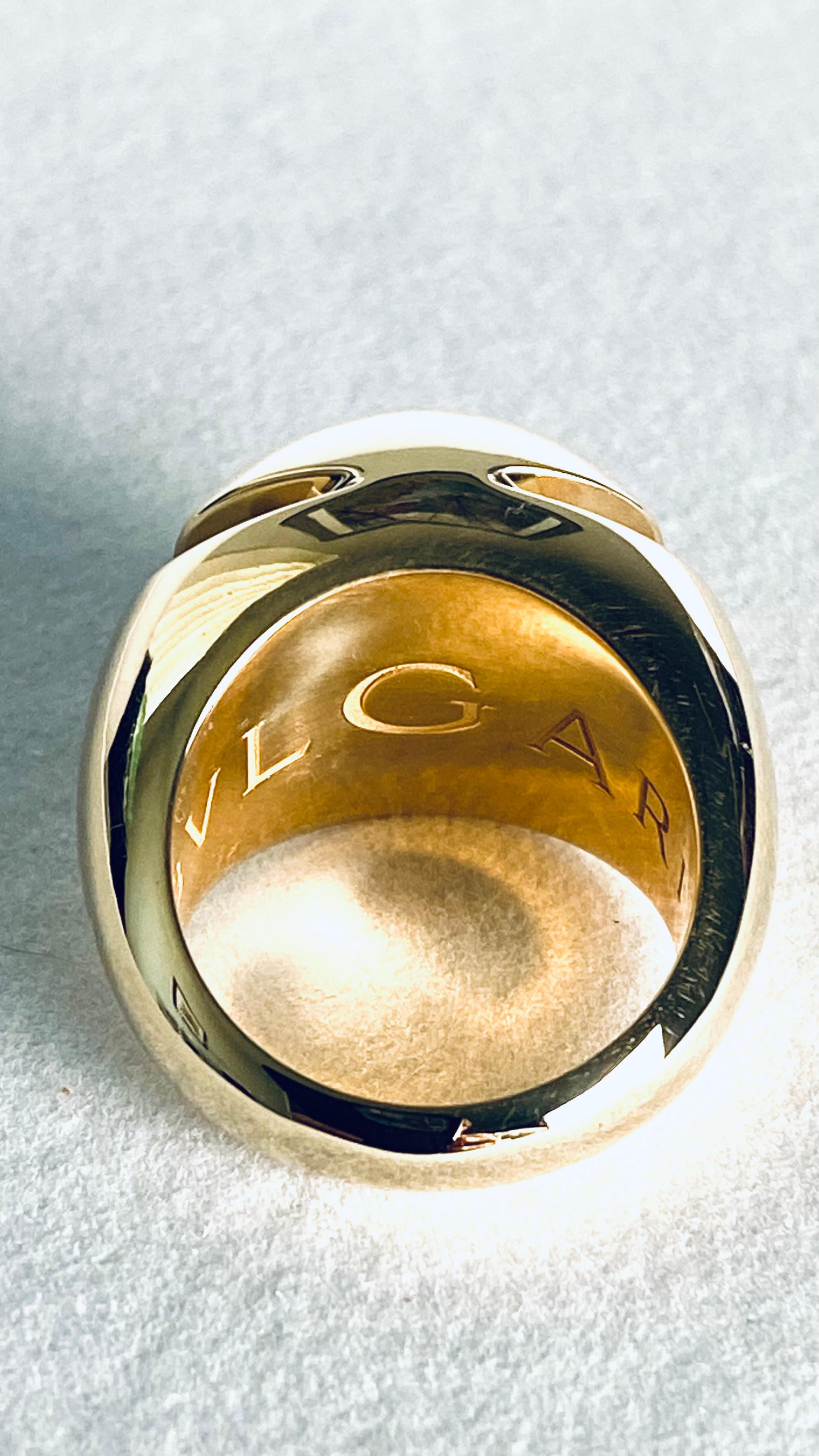 Vintage Bvlgari 18 Karat Yellow Gold Cabochon Ring Size 6 For Sale 4