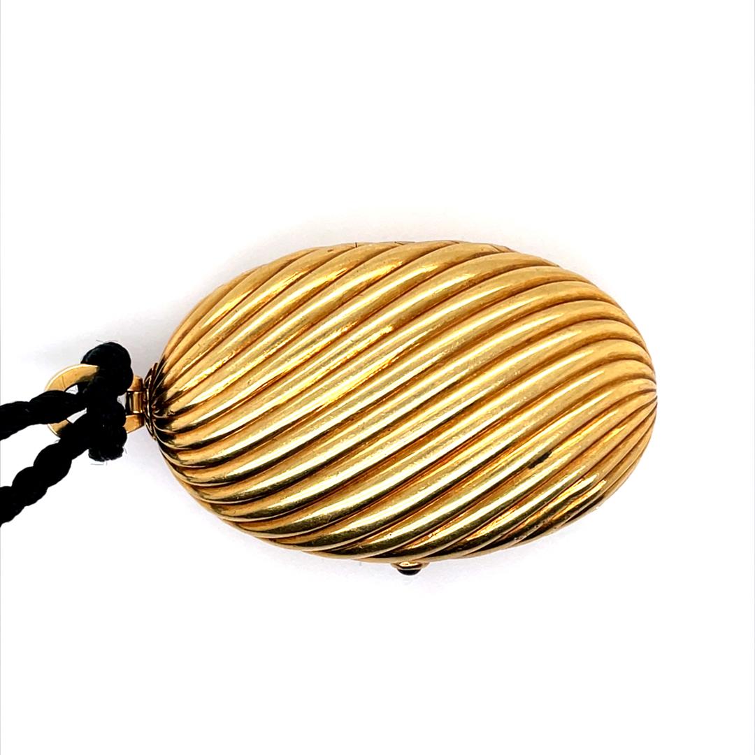 Vintage Bvlgari 18 Karat Yellow Gold Mini Purse In Good Condition For Sale In London, GB