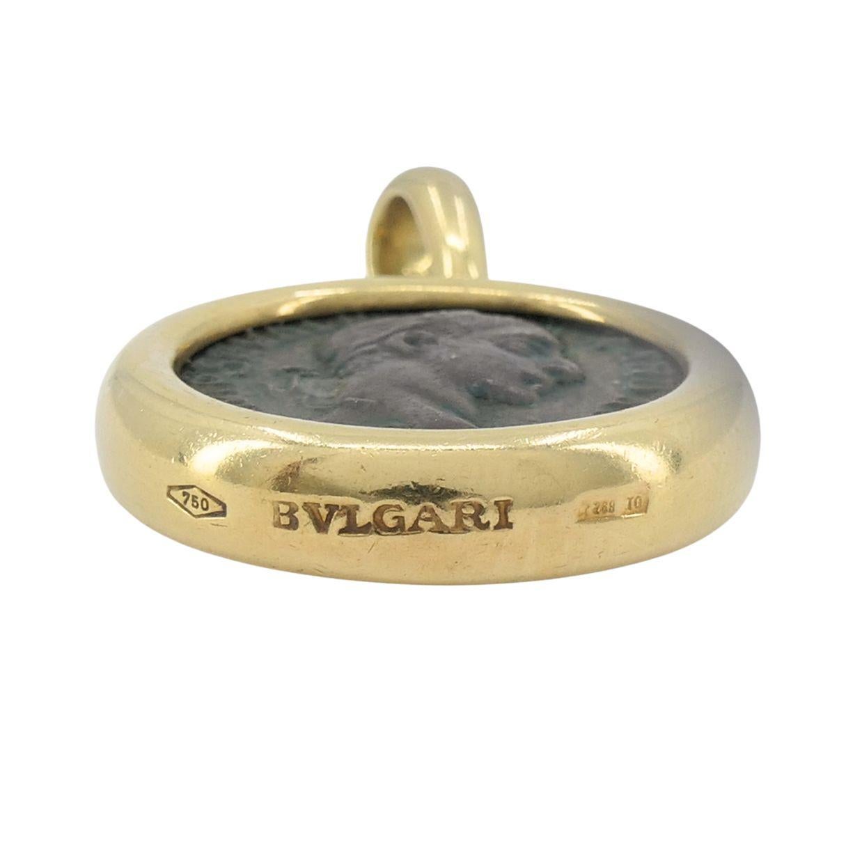 Ciondolo Bvlgari d'epoca in oro 18k Moneta Antica Bulgari in vendita 1