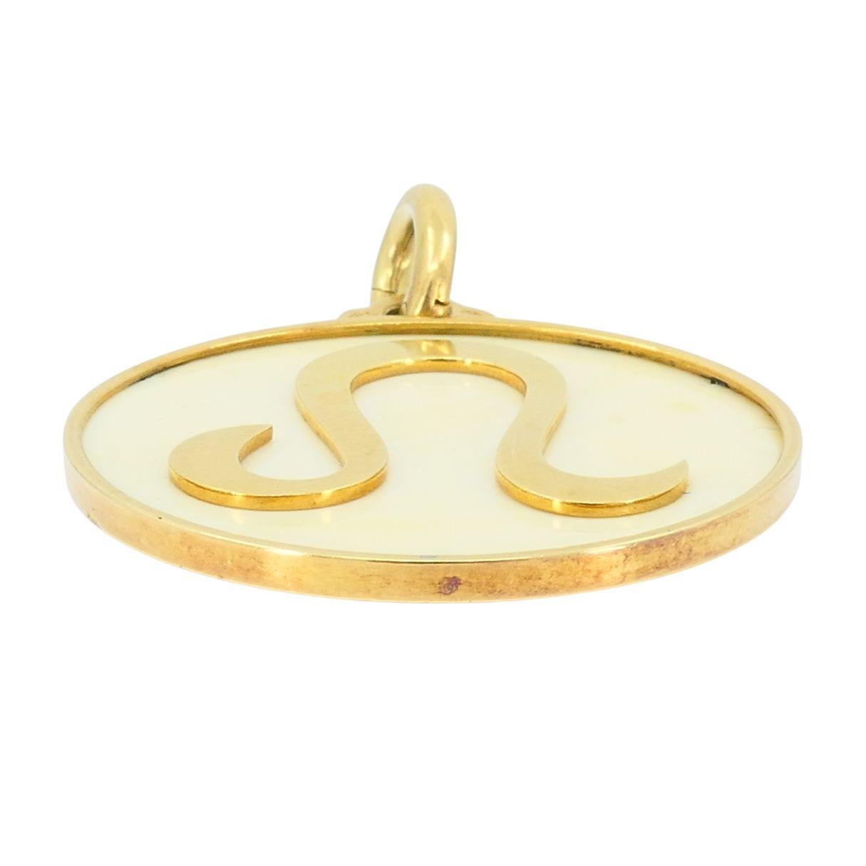 Ciondolo astrologico del Leone in osso d'oro 18k Bvlgari d'annata In condizioni buone in vendita a Beverly Hills, CA