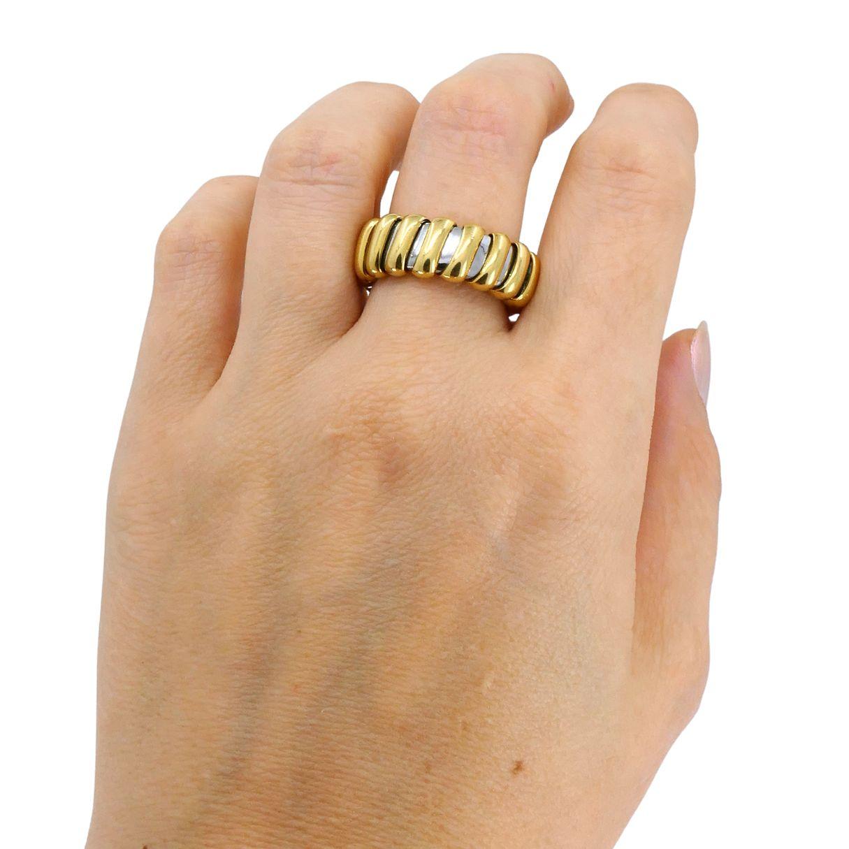 Anello vintage Bvlgari in oro 18k e acciaio inossidabile In condizioni buone in vendita a Beverly Hills, CA