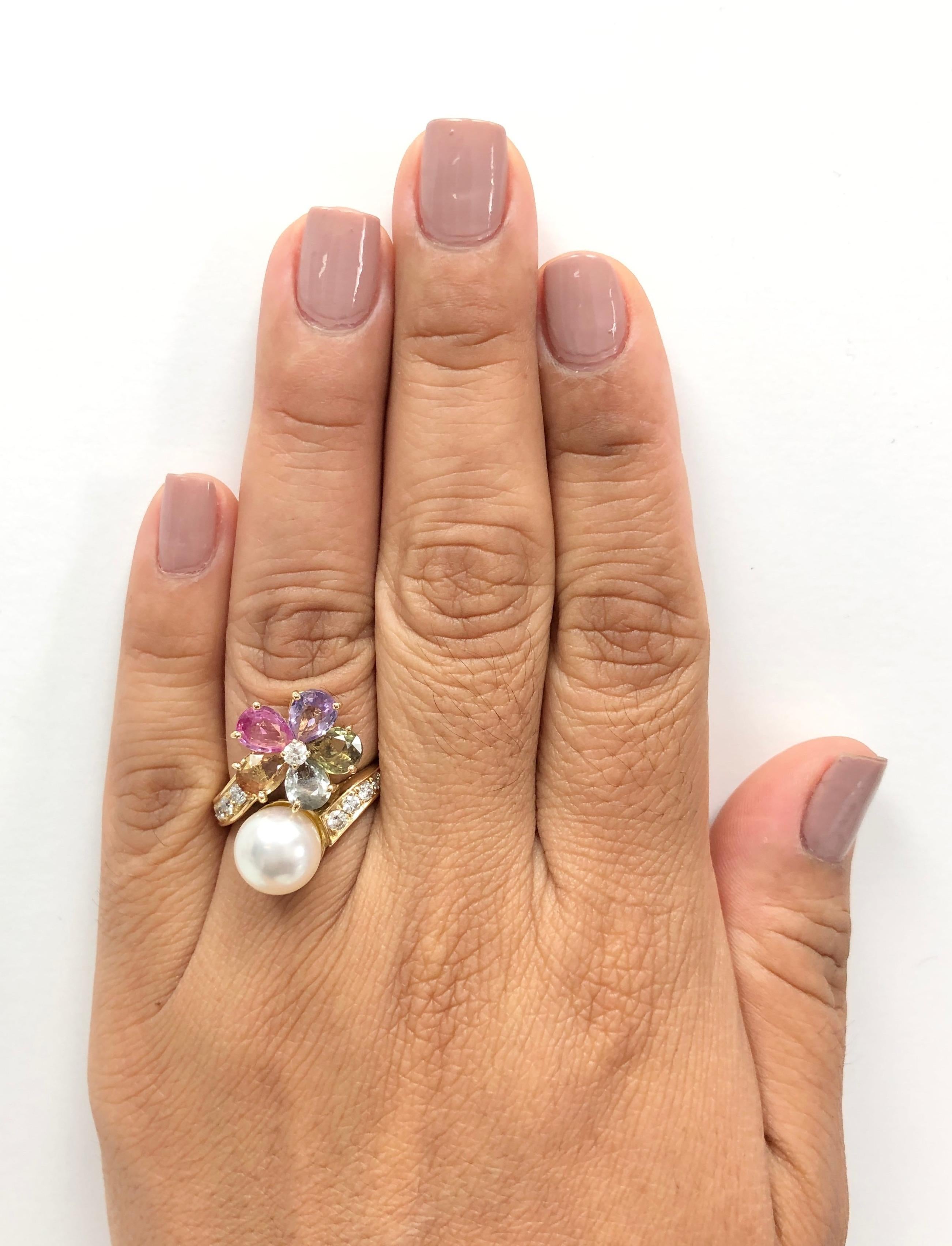 Vintage Bvlgari 18K Gold Contraire Multi-Color Sapphire Diamond Pearl Ring In Excellent Condition For Sale In New York, NY