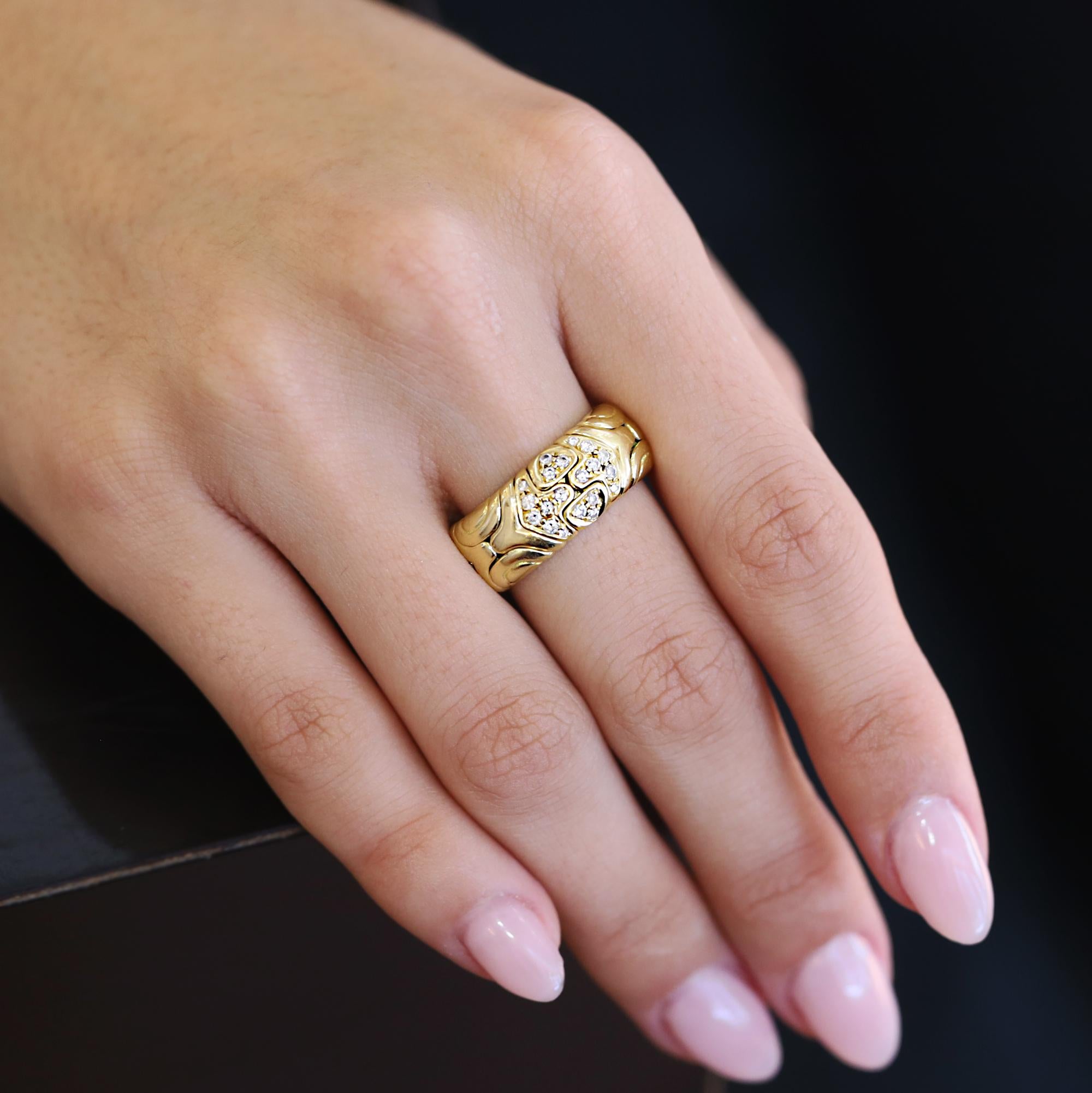 Vintage BVLGARI Alveare Gold & Diamant Breite Band Ring (Zeitgenössisch) im Angebot