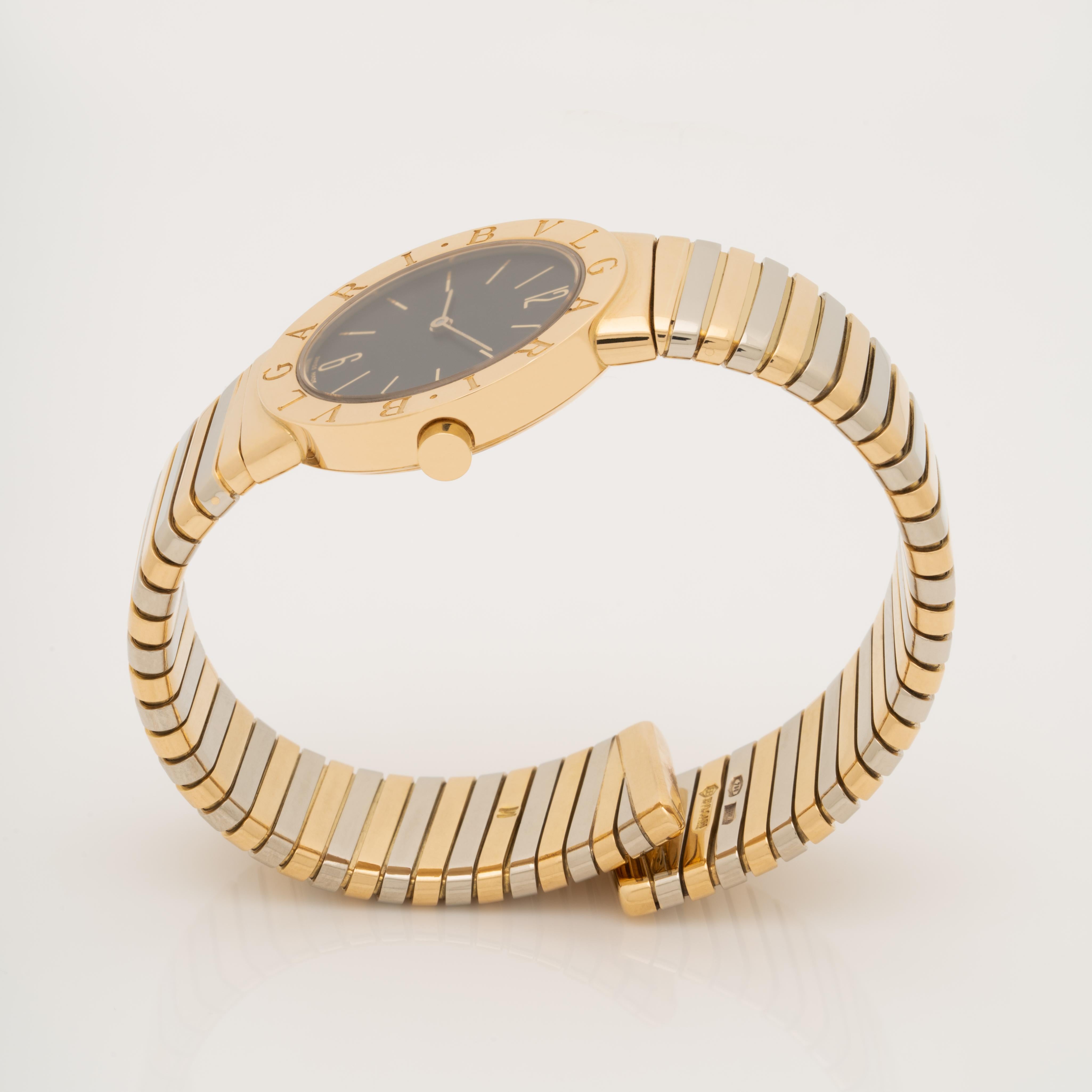 Vintage Bvlgari Bulgari 18 Karat Gold Model BB302T 30mm Dial Tubogas Watch In Excellent Condition For Sale In New York, NY