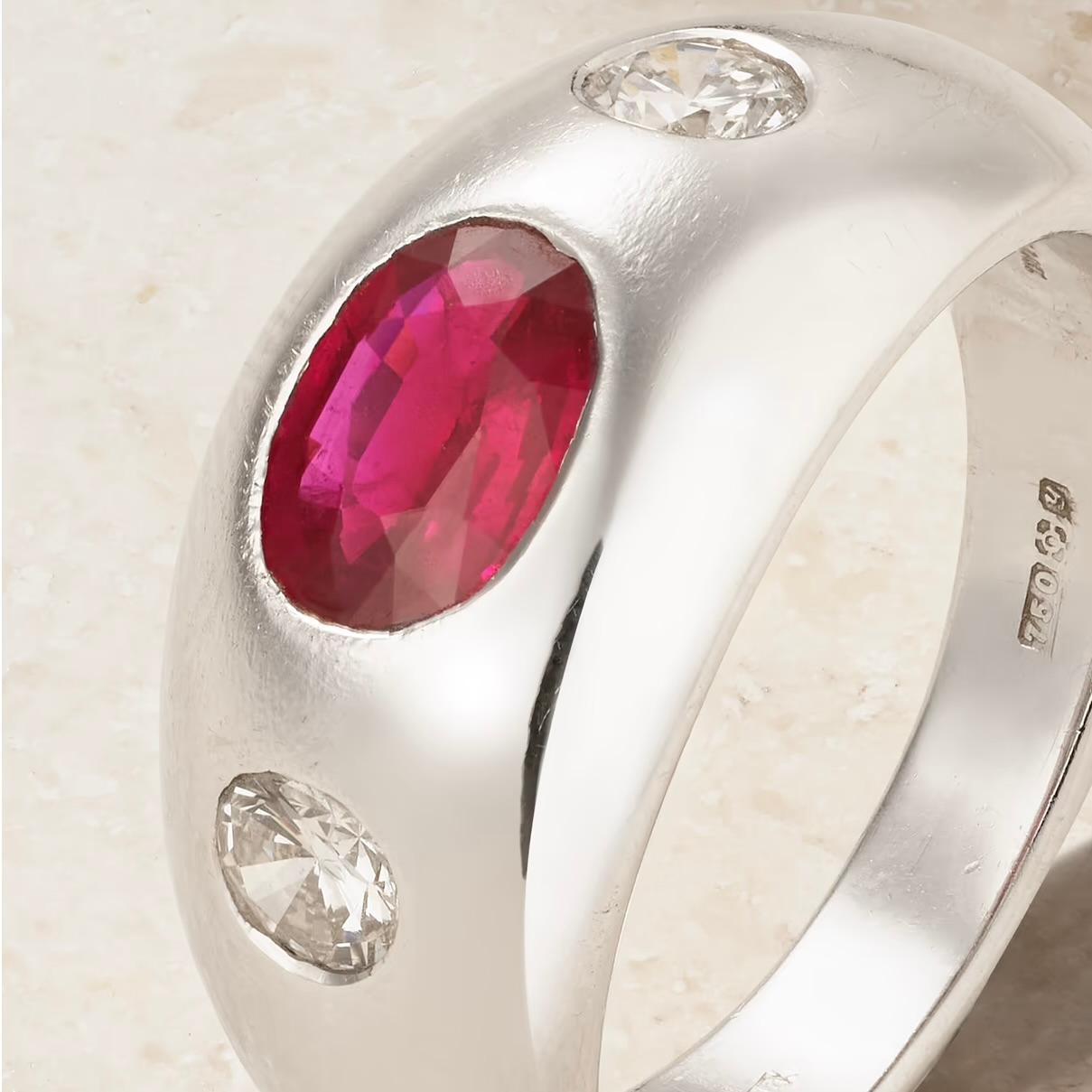 Vintage BVLGARI Bulgari 18 karat White Gold Ruby and Diamond Gypsy ring In Good Condition In New York, NY