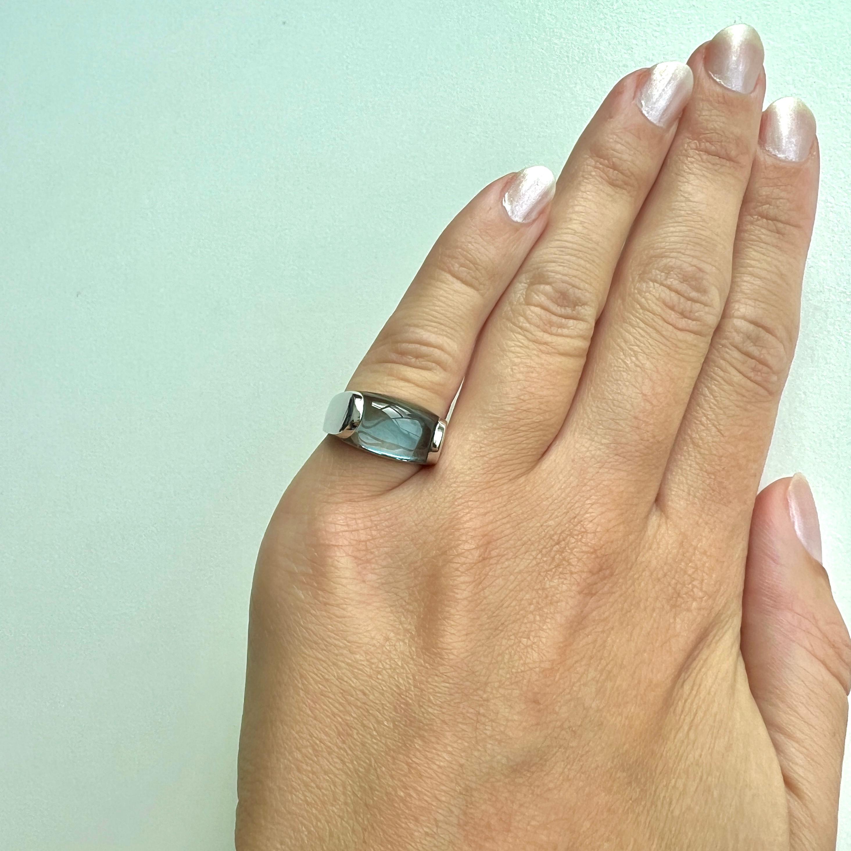 Vintage Bvlgari Bulgari Tronchetto 18 Karat Weißgold Blauer Topas Ring mit Schachtel 8